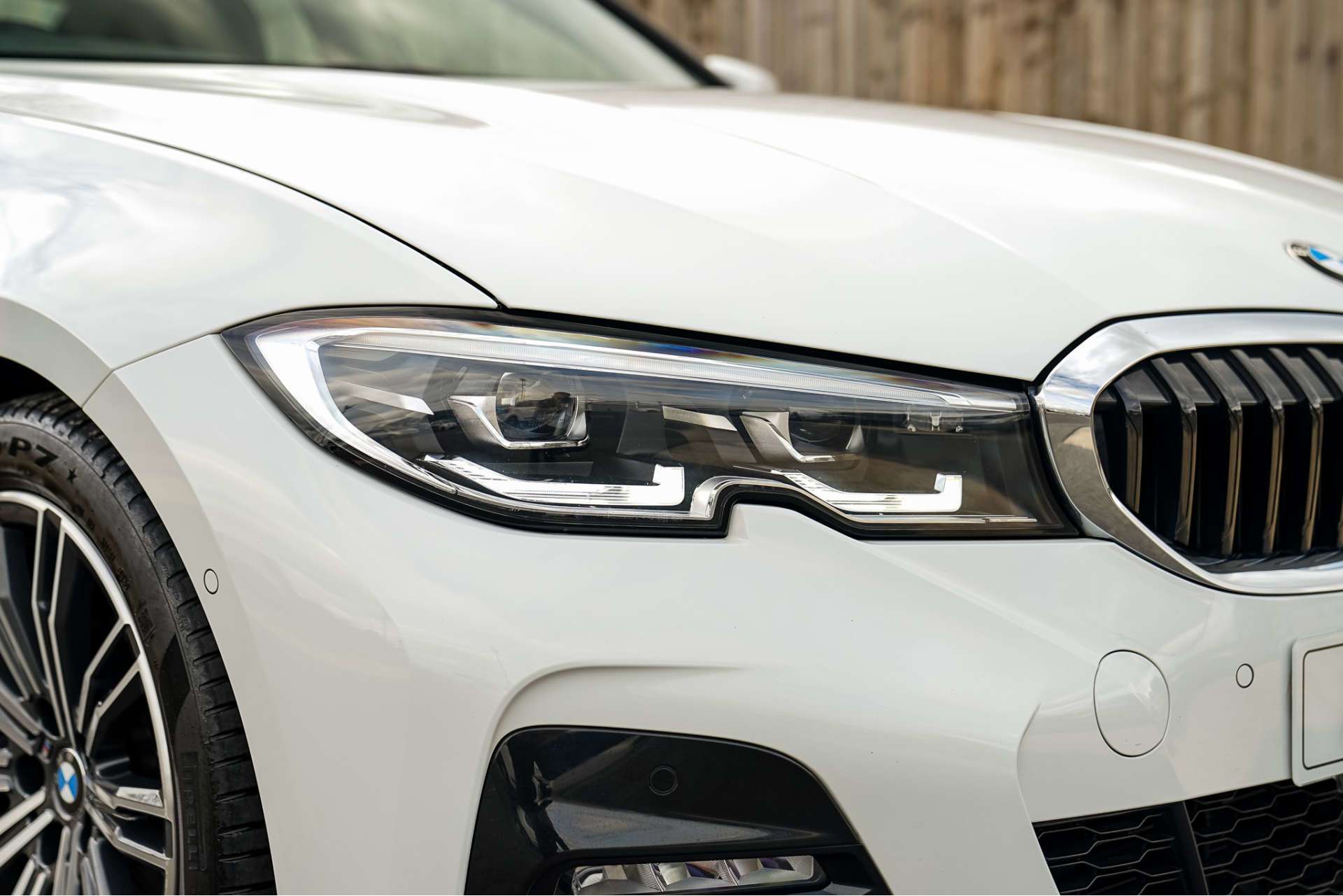 BMW 3 SERIES 2.0 318i M Sport Auto 4dr For Sale