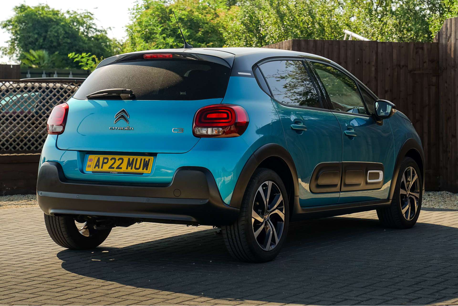 CITROEN C3 1.2 PureTech Shine Plus Hatchback 5dr Petrol Manual Euro 6 (s/s) (110 ps) For Sale