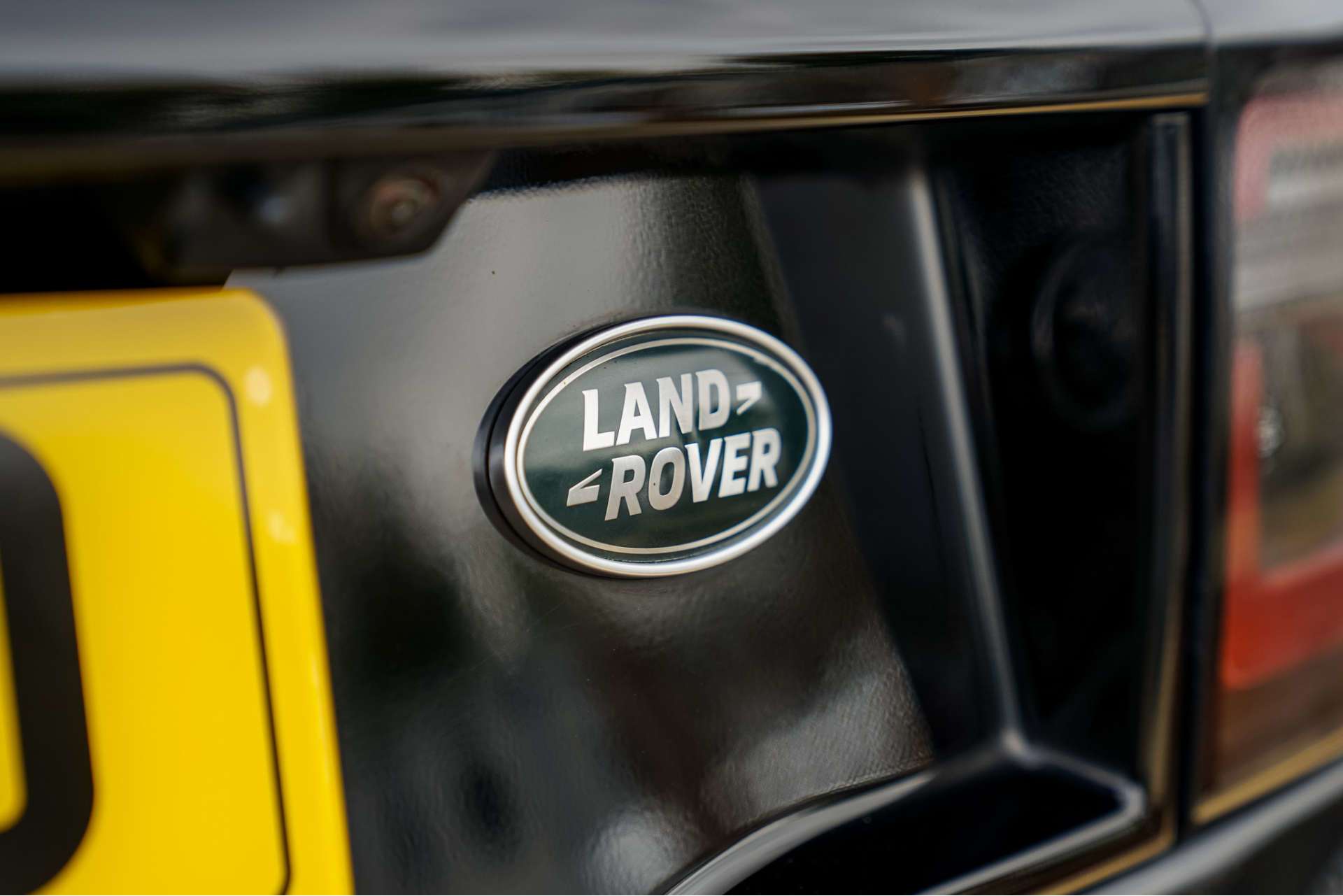 LAND ROVER DISCOVERY SPORT 2.0 Discovery Sport R-Dynamic S D Auto 4WD 5dr For Sale