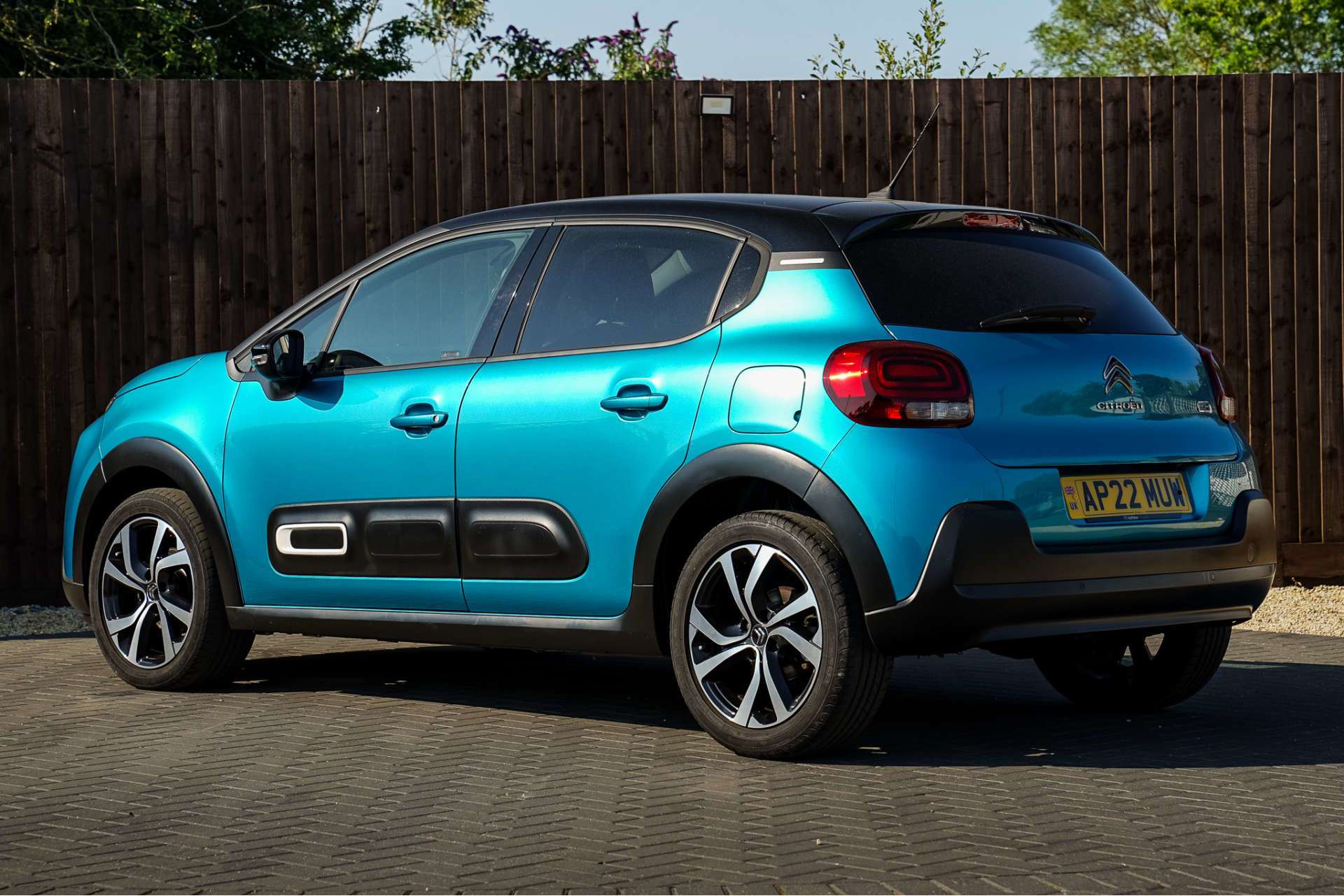 CITROEN C3 1.2 PureTech Shine Plus Hatchback 5dr Petrol Manual Euro 6 (s/s) (110 ps) For Sale