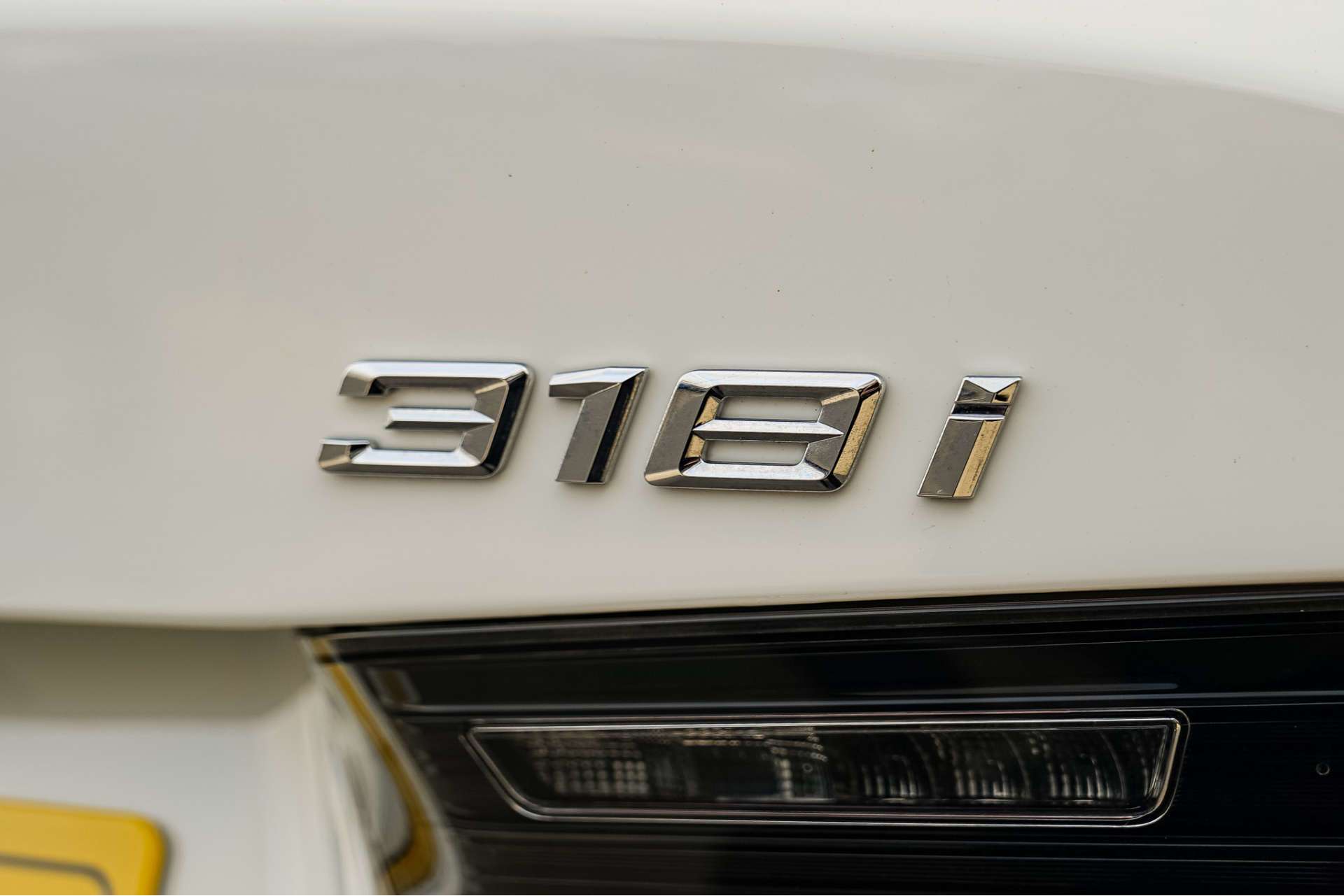 BMW 3 SERIES 2.0 318i M Sport Auto 4dr For Sale