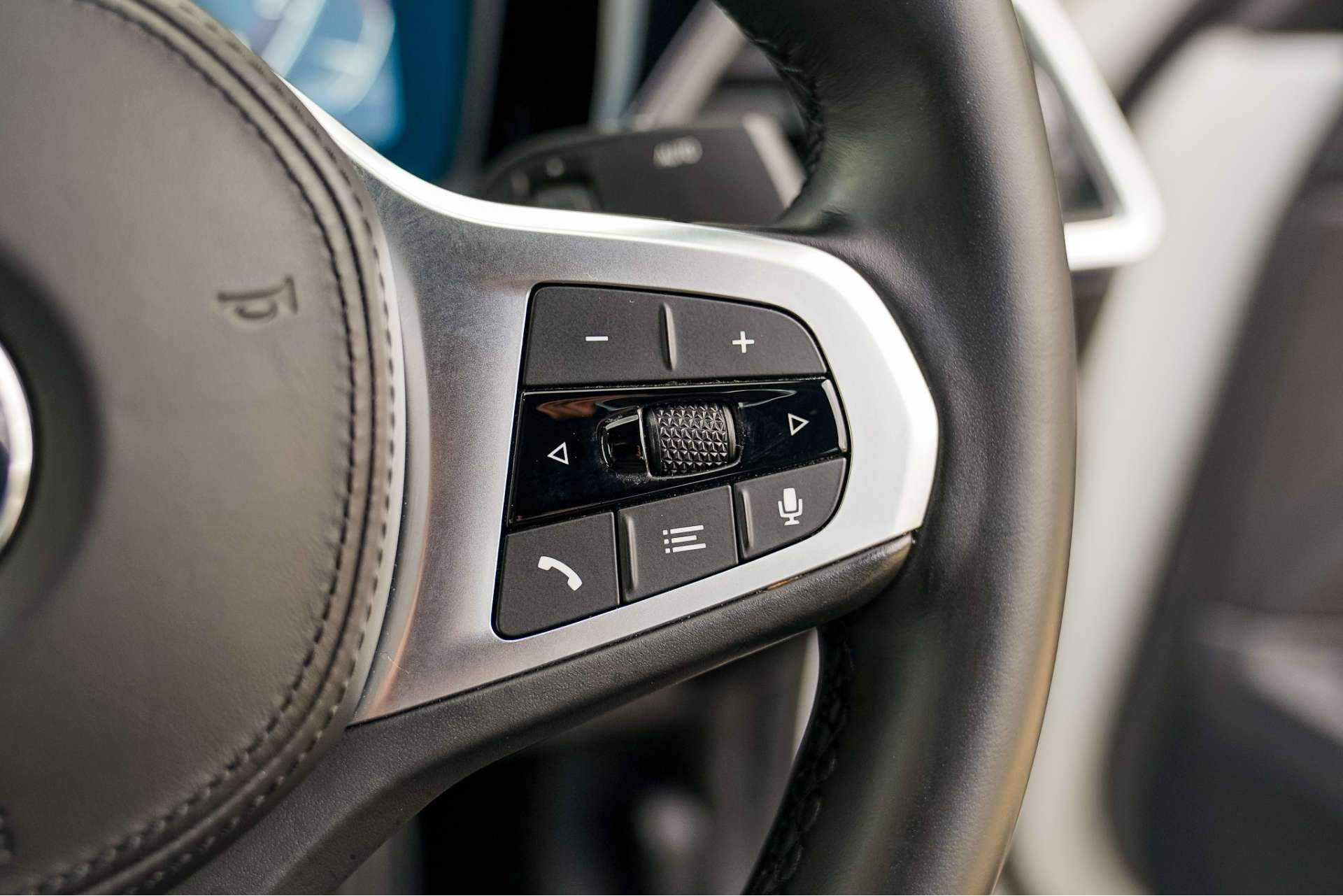 BMW 3 SERIES 2.0 318i M Sport Auto 4dr For Sale