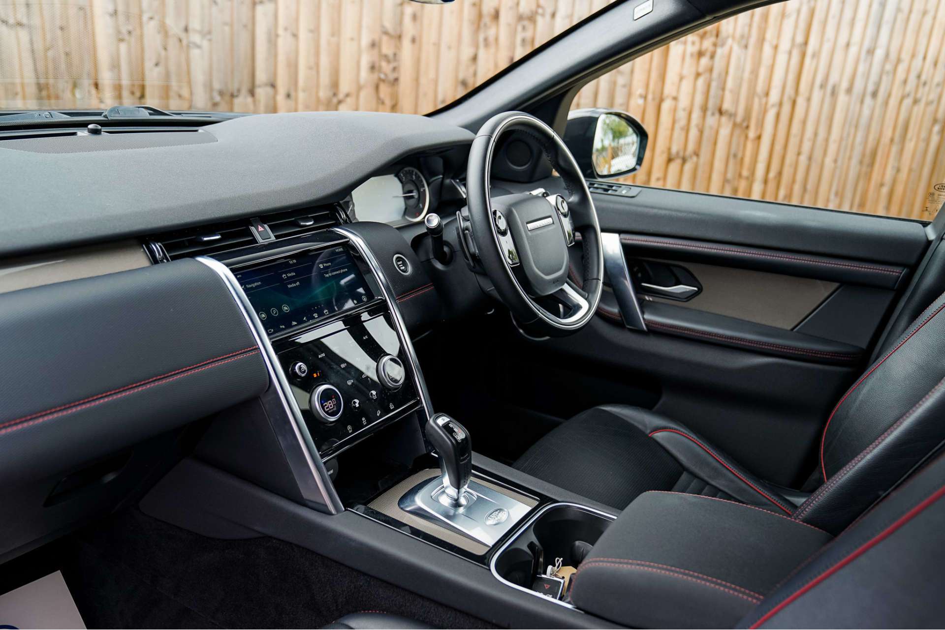 LAND ROVER DISCOVERY SPORT 2.0 Discovery Sport R-Dynamic S D Auto 4WD 5dr For Sale