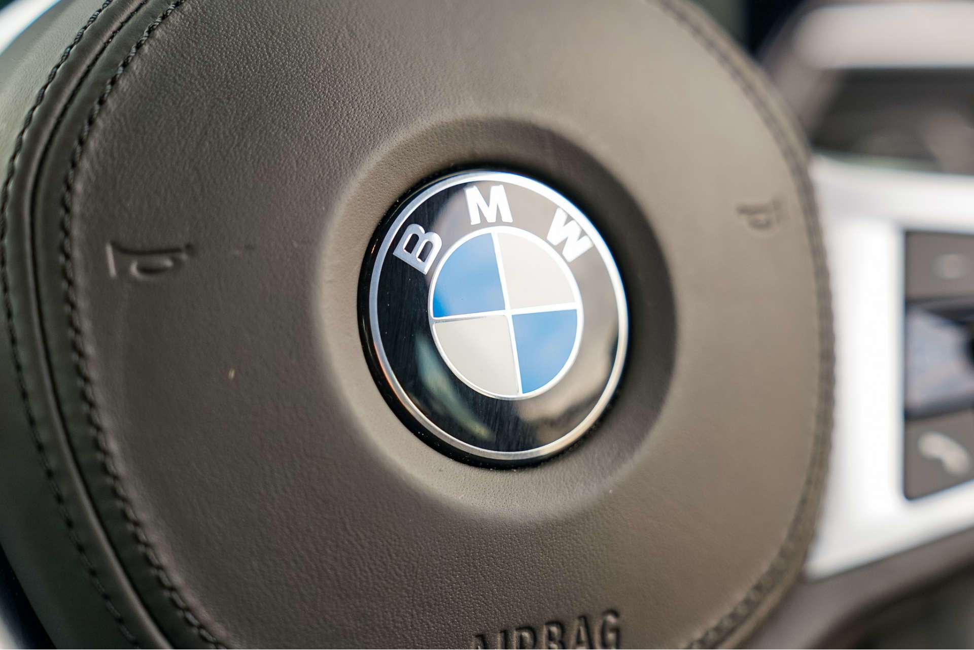 BMW 3 SERIES 2.0 318i M Sport Auto 4dr For Sale