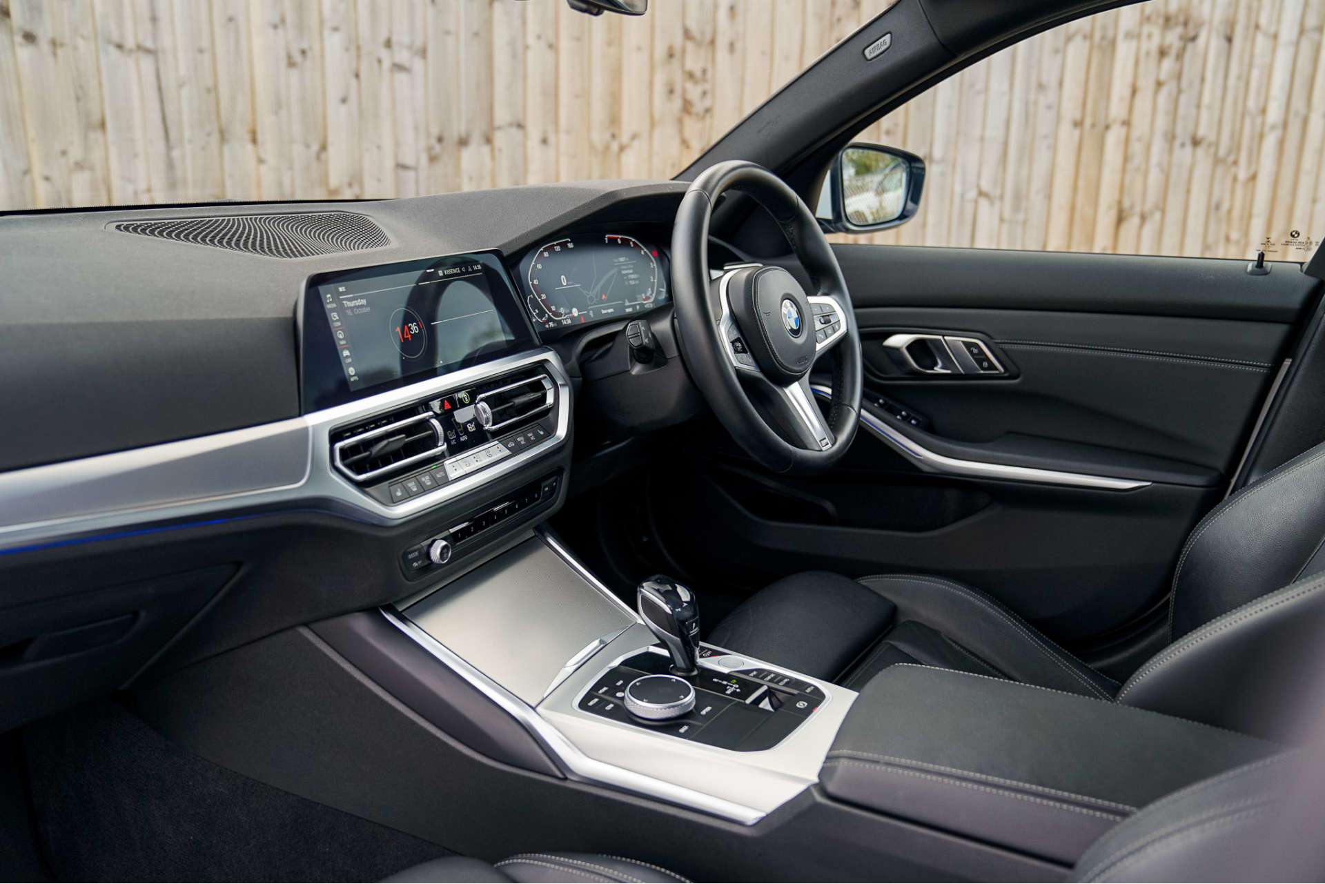 BMW 3 SERIES 2.0 318i M Sport Auto 4dr For Sale