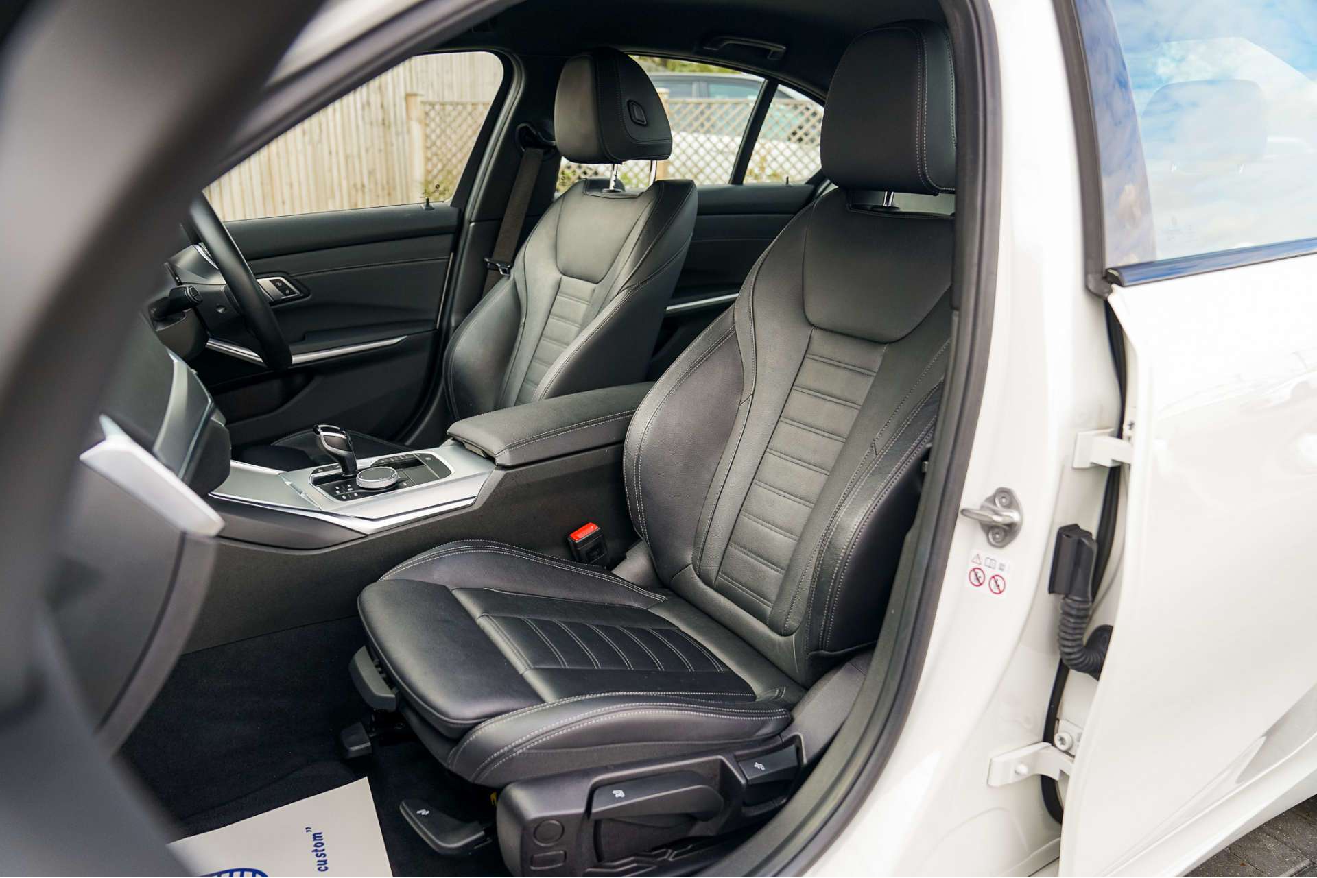 BMW 3 SERIES 2.0 318i M Sport Auto 4dr For Sale