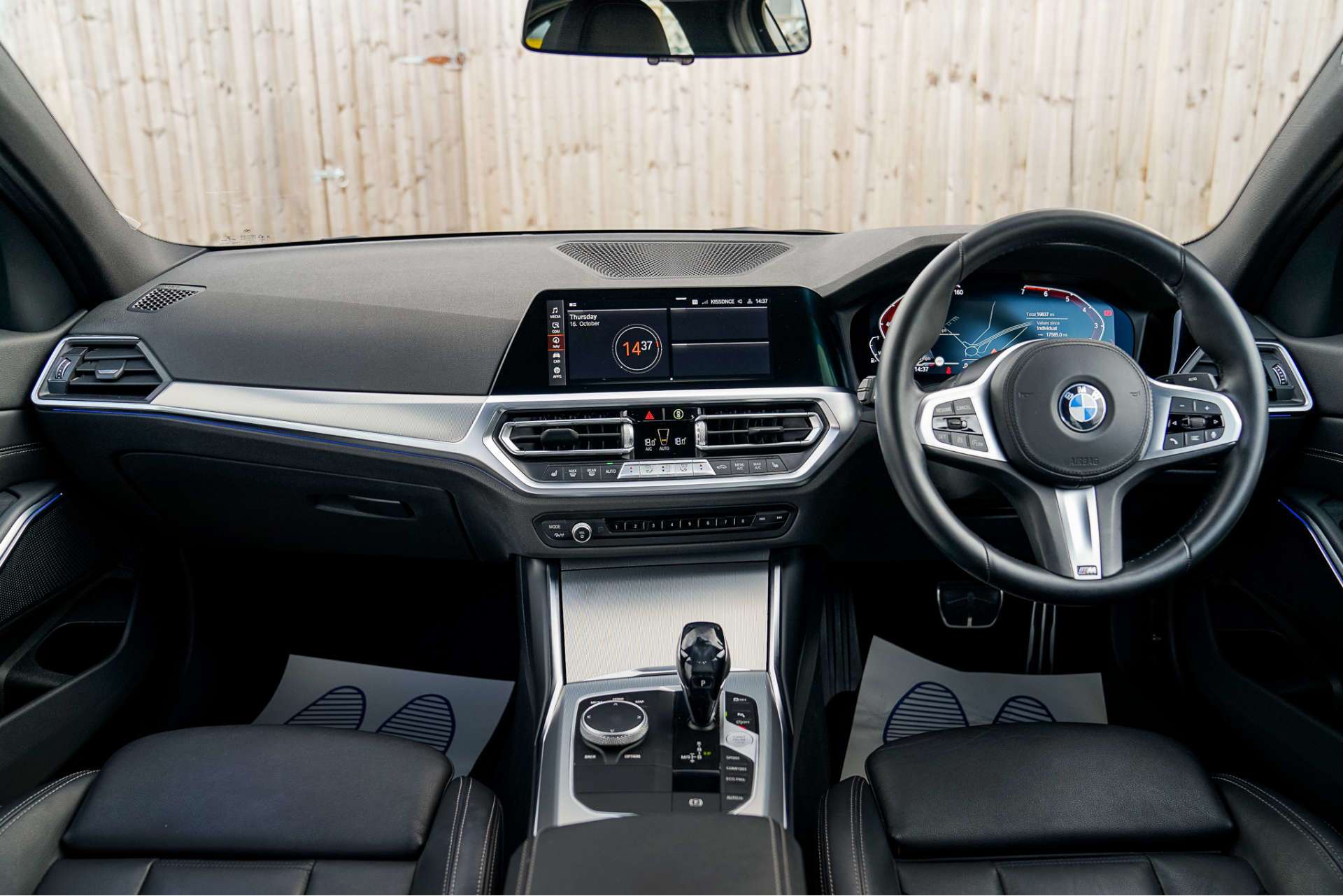 BMW 3 SERIES 2.0 318i M Sport Auto 4dr For Sale