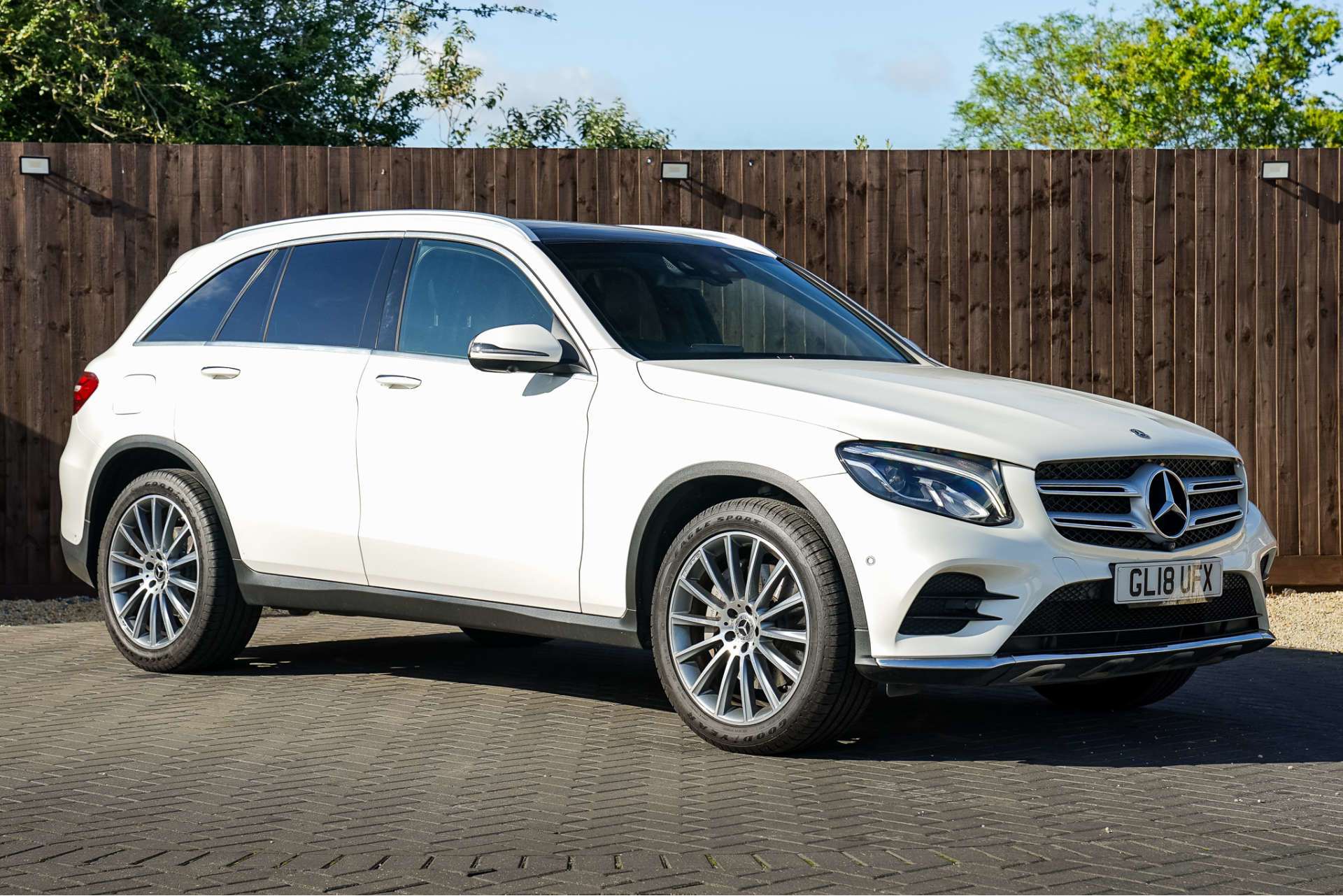MERCEDES-BENZ GLC 2.0 GLC250 AMG Line (Premium Plus) SUV 5dr Petrol G-Tronic 4MATIC Euro 6 (s/s) (211 ps) For Sale