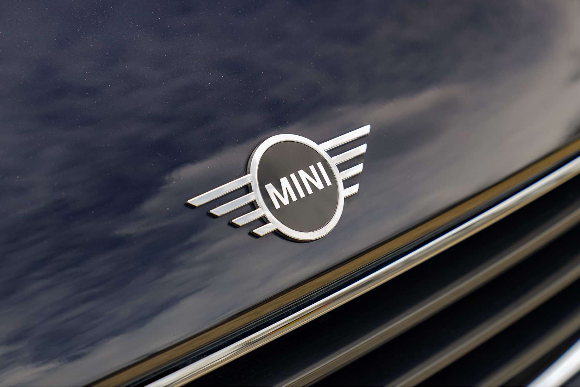 MINI COUNTRYMAN 1.5 Countryman Cooper Exclusive Auto 5dr For Sale