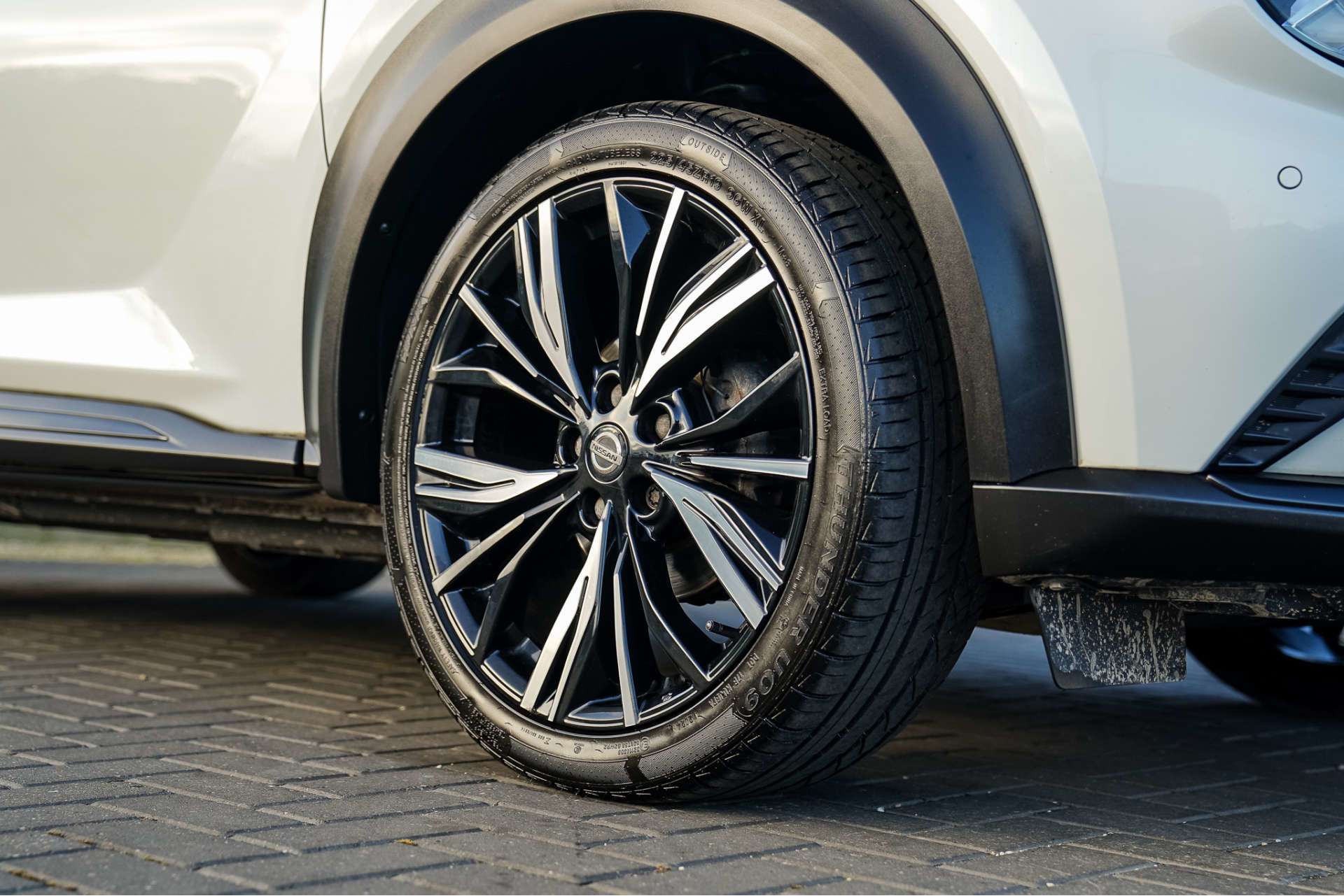 NISSAN JUKE 1.0 Juke Tekna+ DiG-T Semi-Auto 5dr For Sale