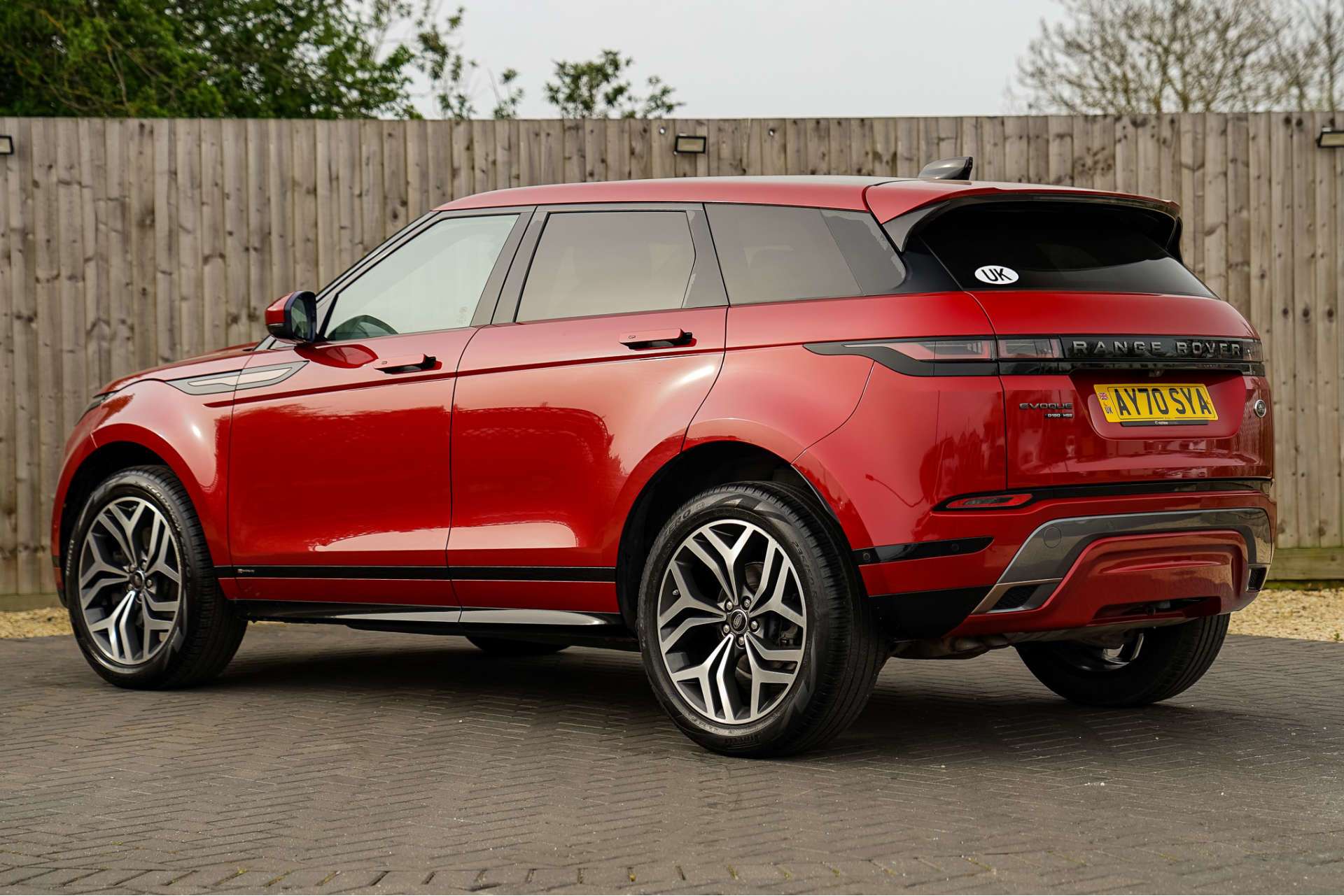 LAND ROVER RANGE ROVER EVOQUE 2.0 Range Rover Evoque R-Dynamic HSE D Auto 4WD 5dr For Sale
