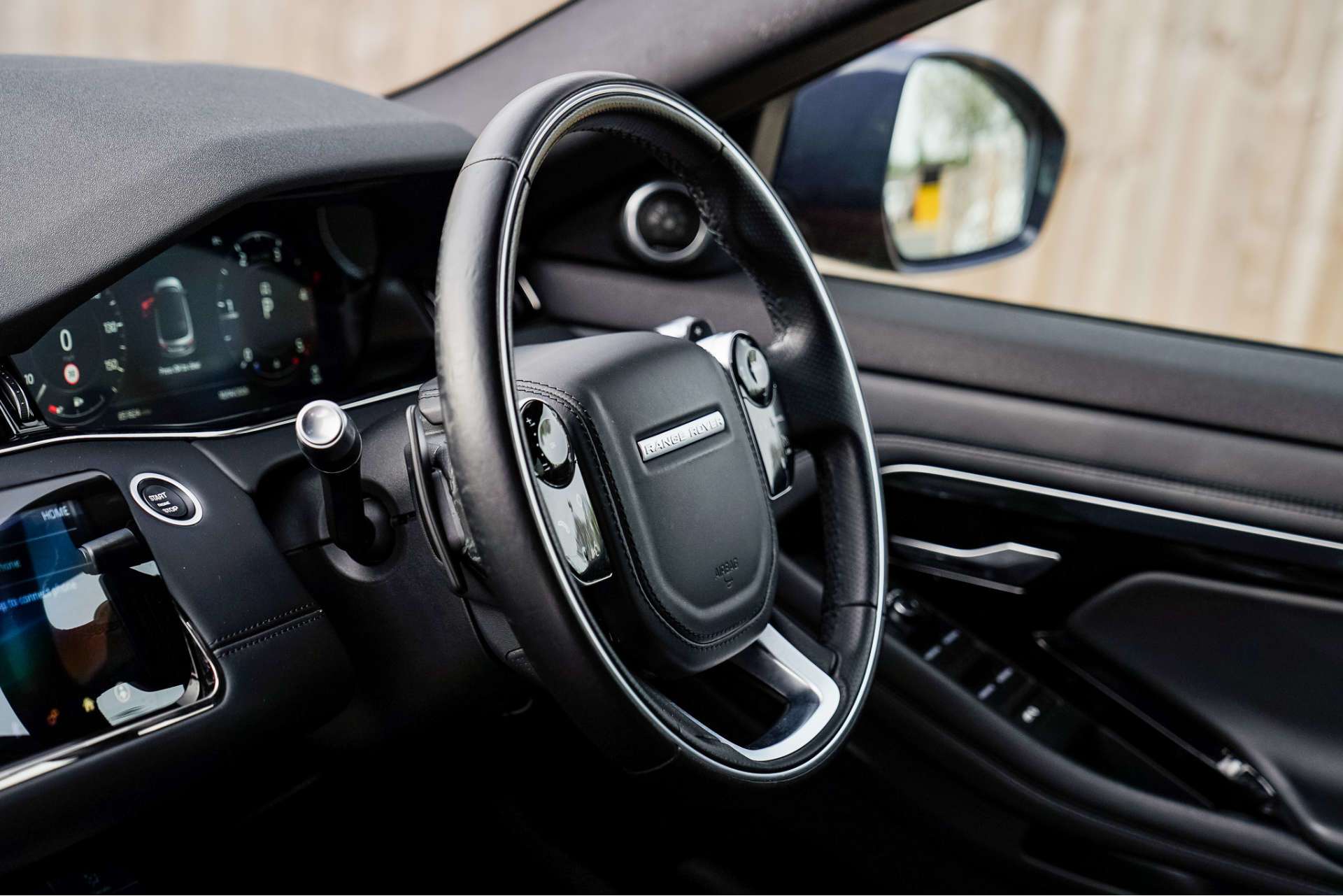 LAND ROVER RANGE ROVER EVOQUE 2.0 Range Rover Evoque R-Dynamic HSE D Auto 4WD 5dr For Sale