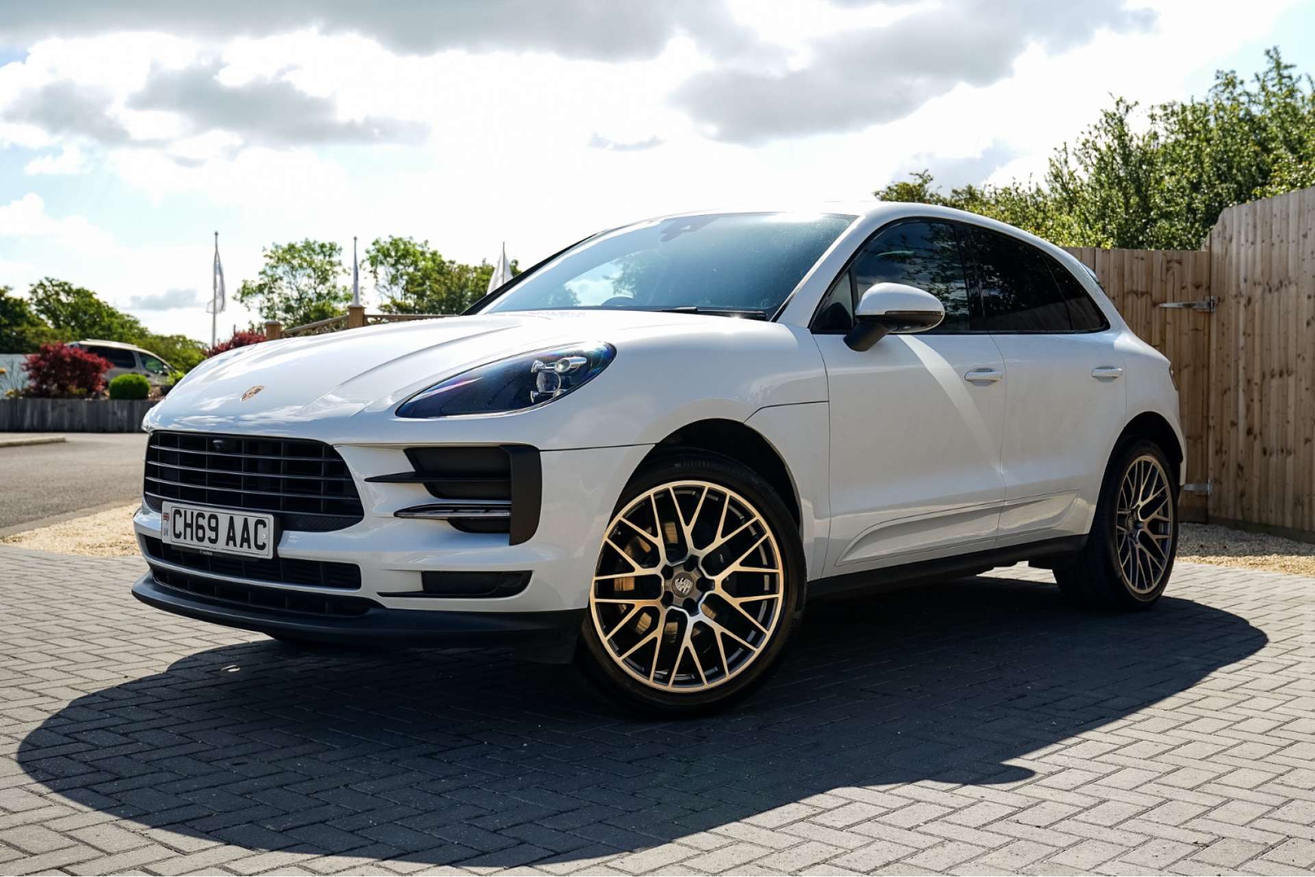 PORSCHE Macan 2.0 Macan Semi-Auto 4WD 5dr For Sale