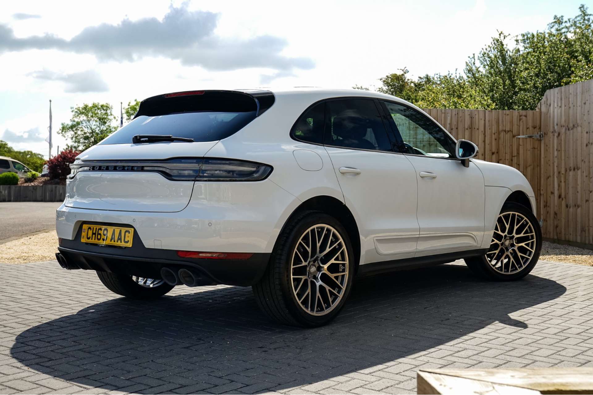 PORSCHE Macan 2.0 Macan Semi-Auto 4WD 5dr For Sale