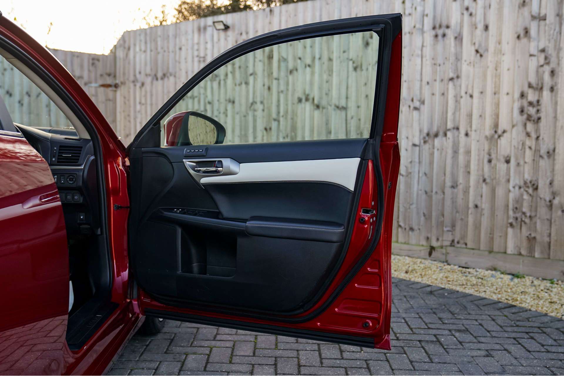 LEXUS CT 1.8 CT 200H Premier CVT 5dr For Sale