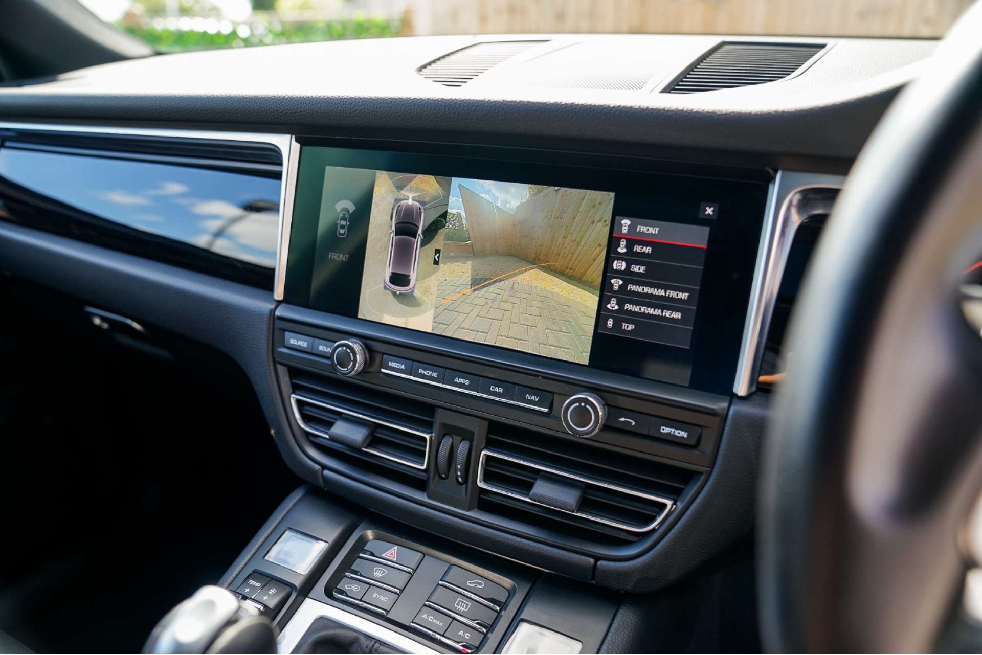 PORSCHE Macan 2.0 Macan Semi-Auto 4WD 5dr For Sale