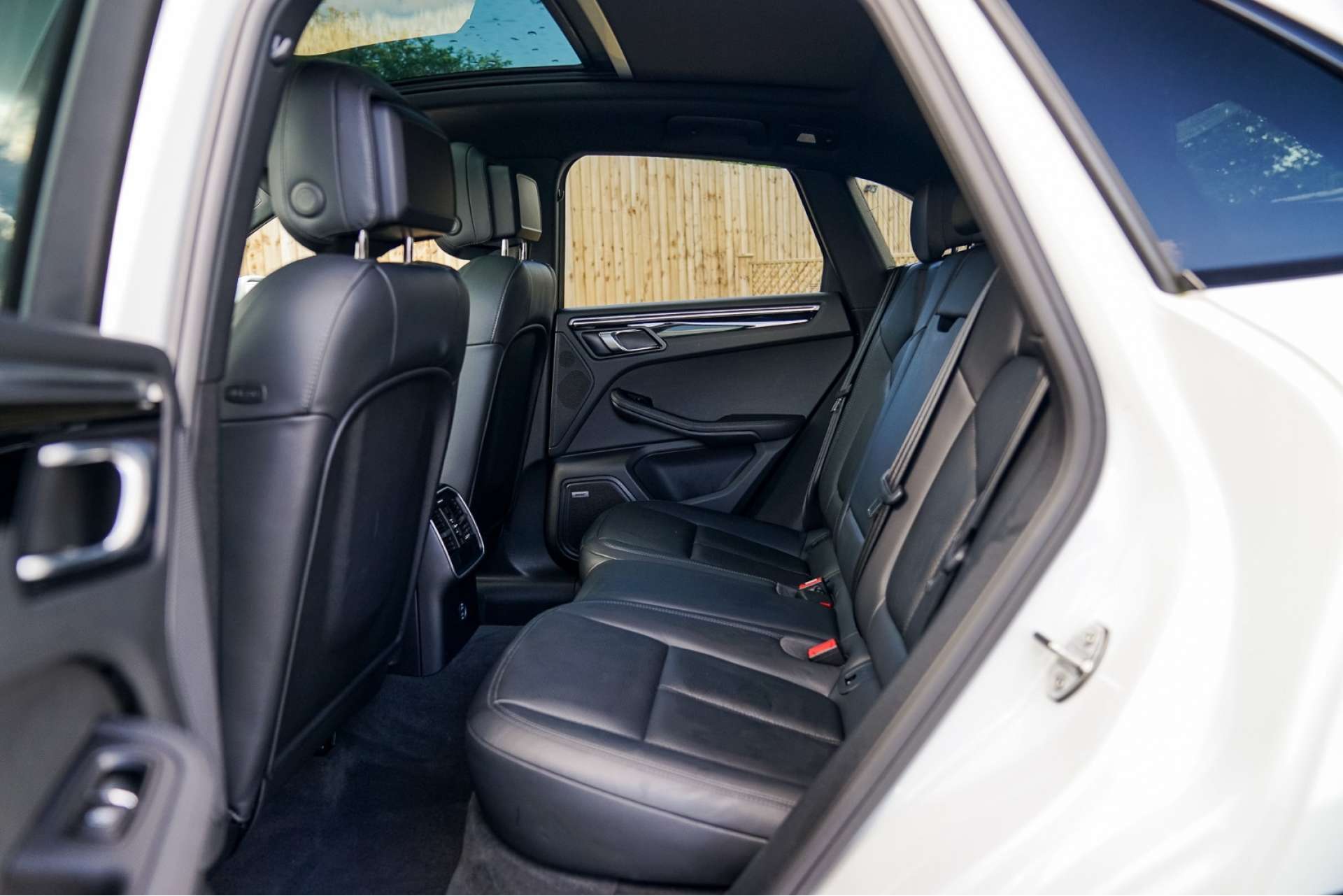 PORSCHE Macan 2.0 Macan Semi-Auto 4WD 5dr For Sale