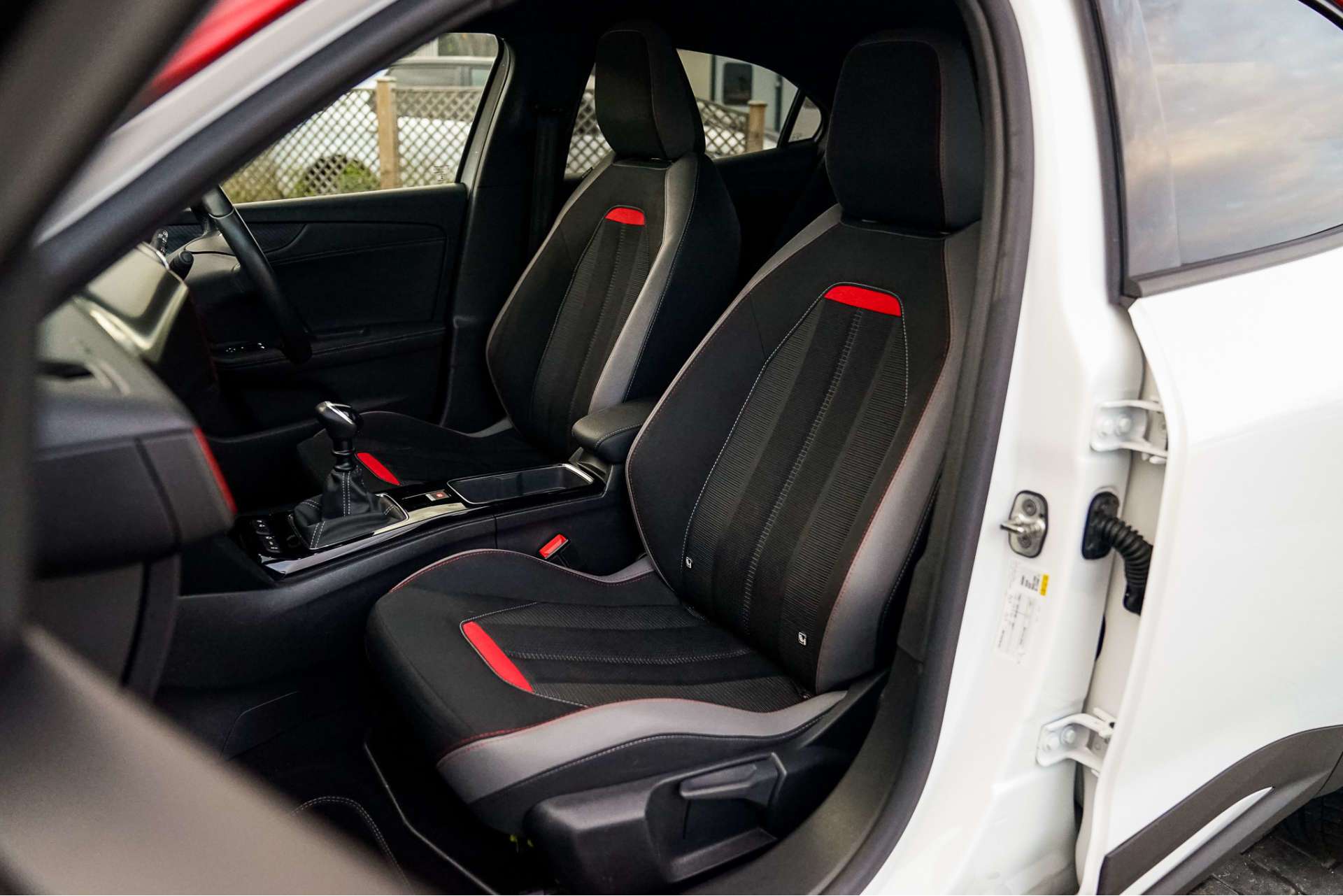 VAUXHALL MOKKA 1.2 Mokka SRi T 5dr For Sale