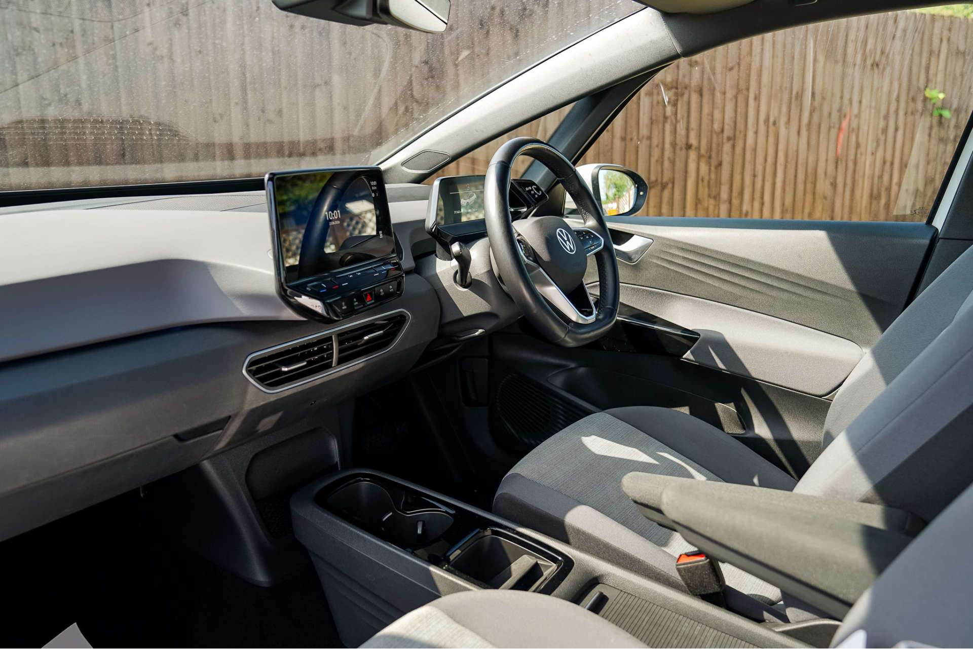 VOLKSWAGEN ID.3 Pro 58kWh Life Hatchback 5dr Electric Auto (145 ps) For Sale