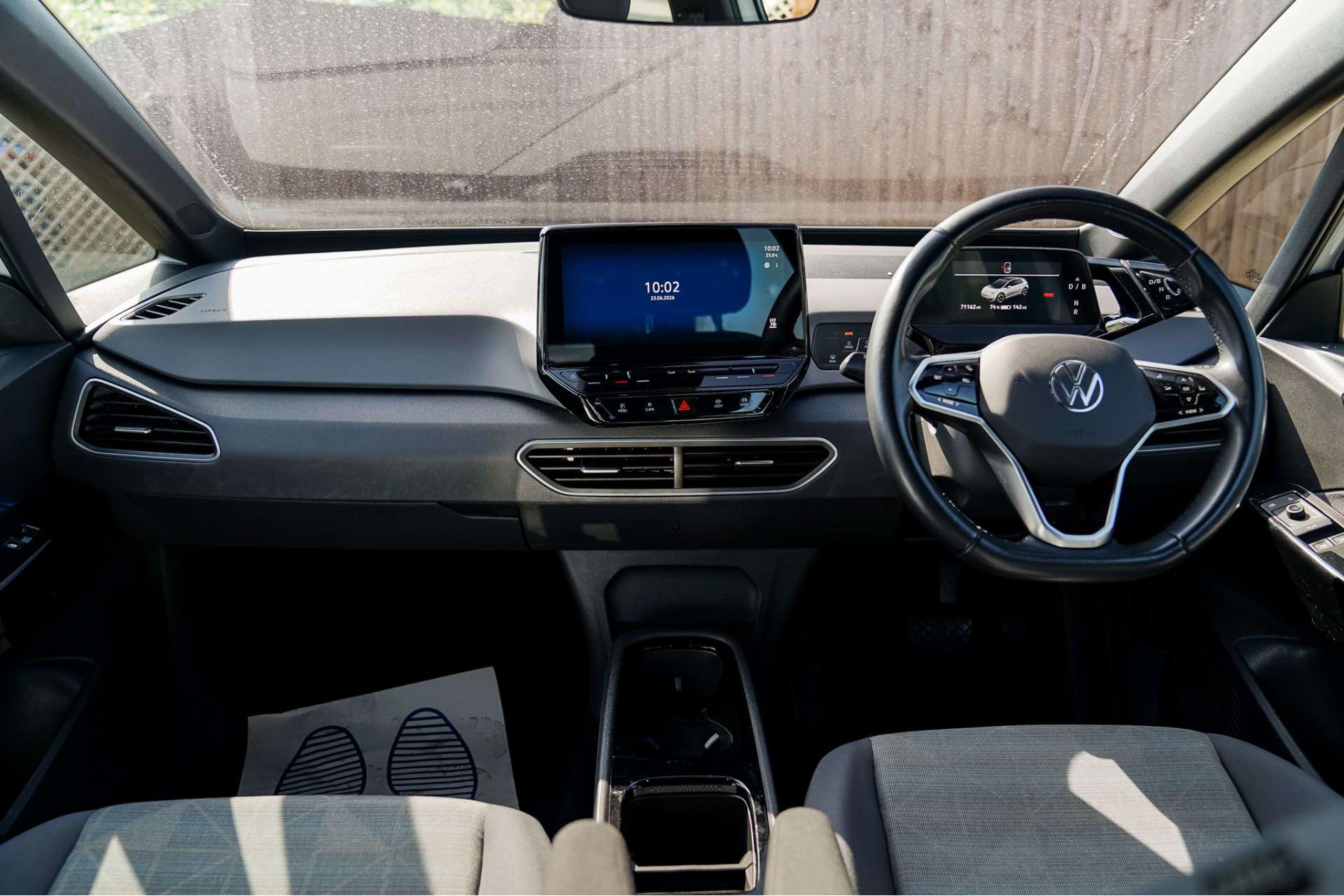 VOLKSWAGEN ID.3 Pro 58kWh Life Hatchback 5dr Electric Auto (145 ps) For Sale