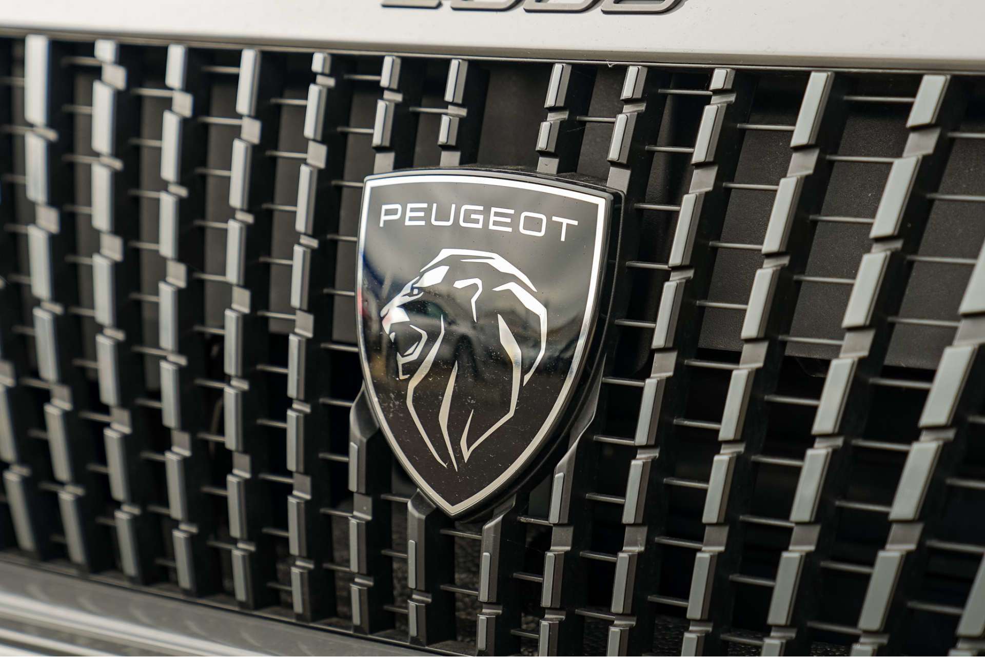 PEUGEOT 2008 1.2 GT SUV 5dr Petrol Hybrid e-DSC6 Euro 6 (s/s) (136 ps) For Sale