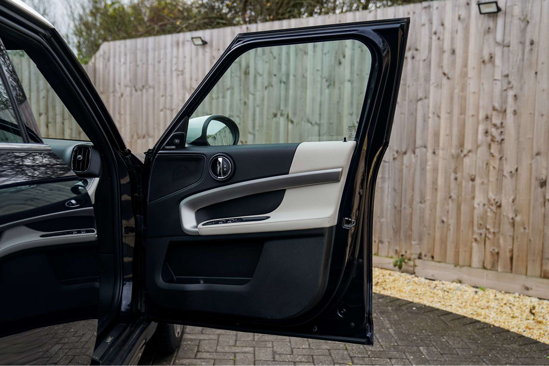 MINI COUNTRYMAN 1.5 Countryman Cooper Exclusive Auto 5dr For Sale