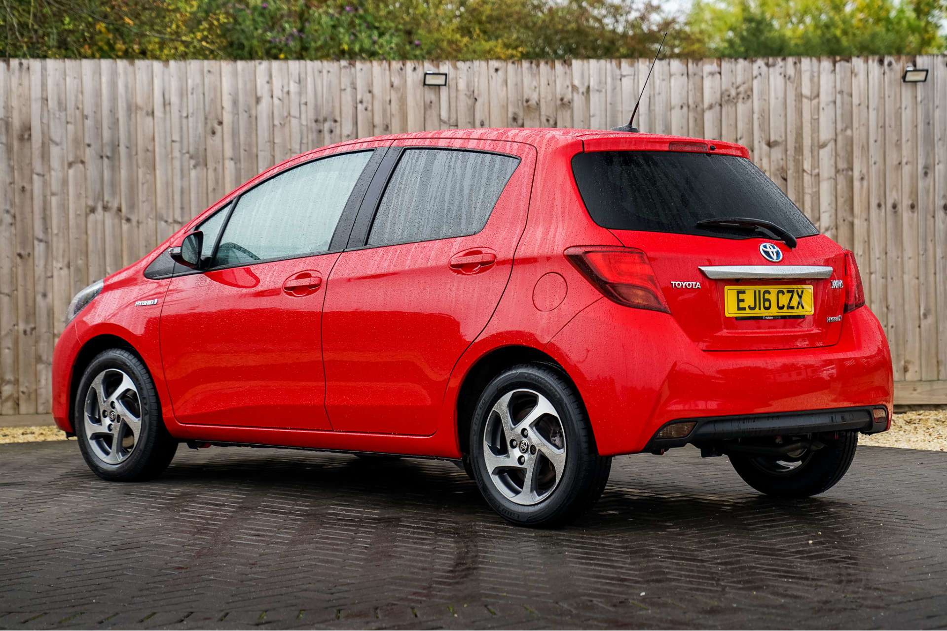 TOYOTA YARIS 1.5 Yaris Icon Hybrid VVT-i CVT 5dr For Sale