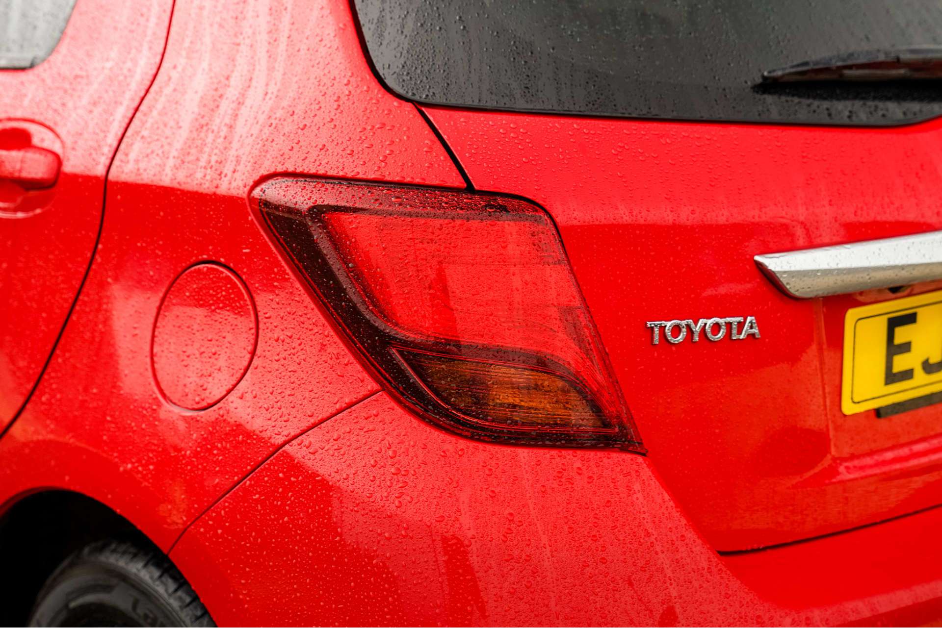 TOYOTA YARIS 1.5 Yaris Icon Hybrid VVT-i CVT 5dr For Sale