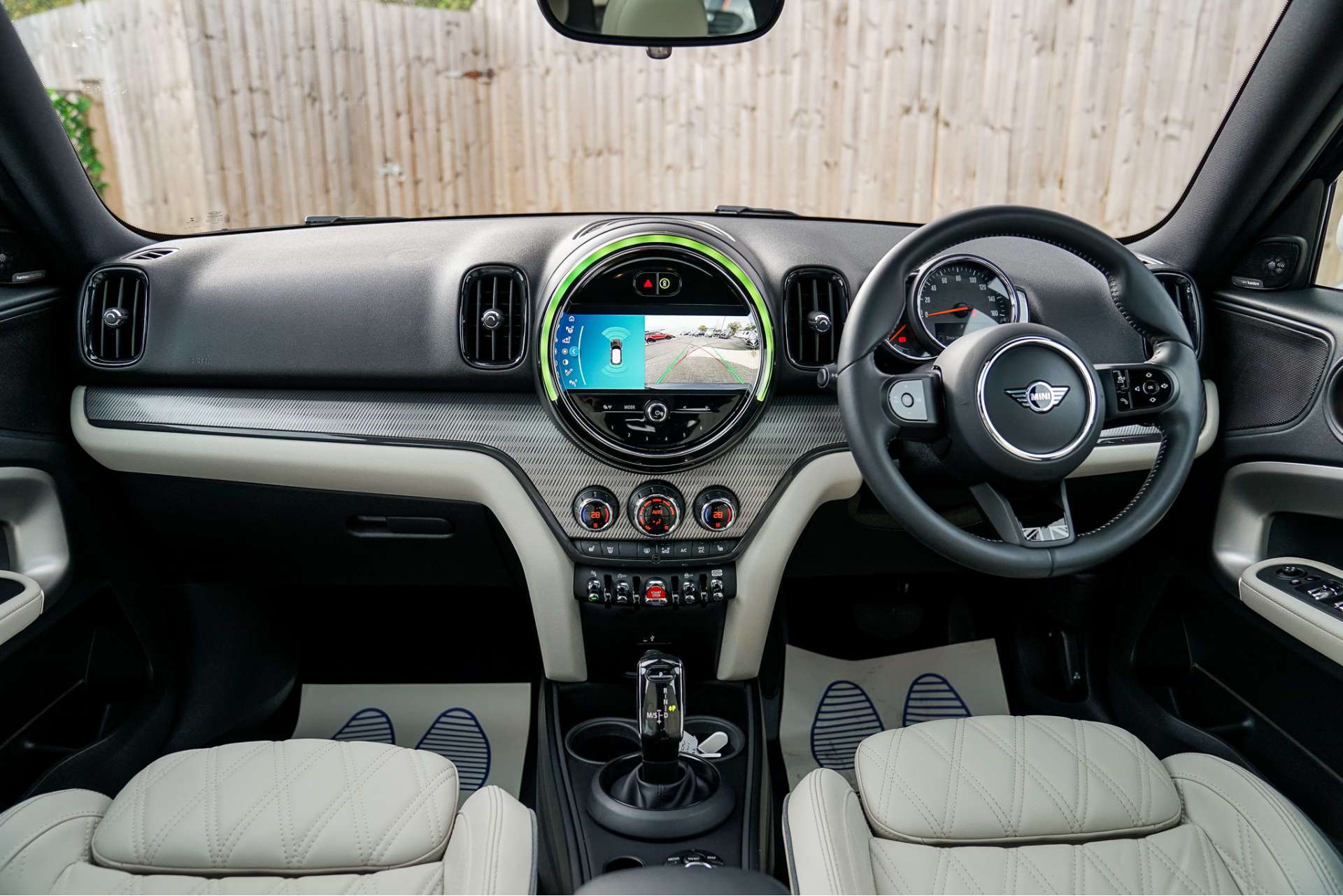 MINI COUNTRYMAN 1.5 Countryman Cooper Exclusive Auto 5dr For Sale