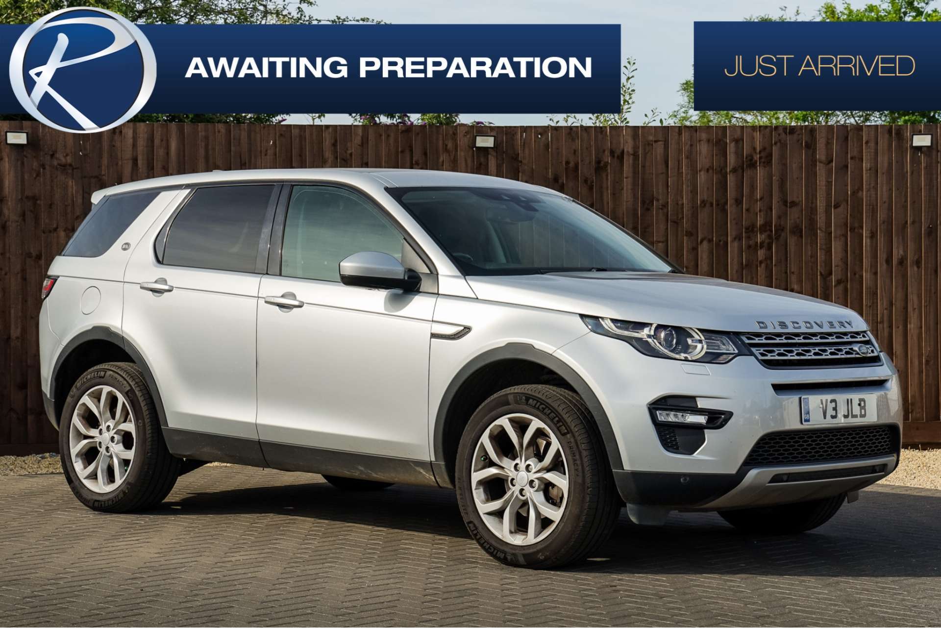 LAND ROVER DISCOVERY SPORT 2.0 TD4 HSE SUV 5dr Diesel Auto 4WD Euro 6 (s/s) (180 ps) For Sale