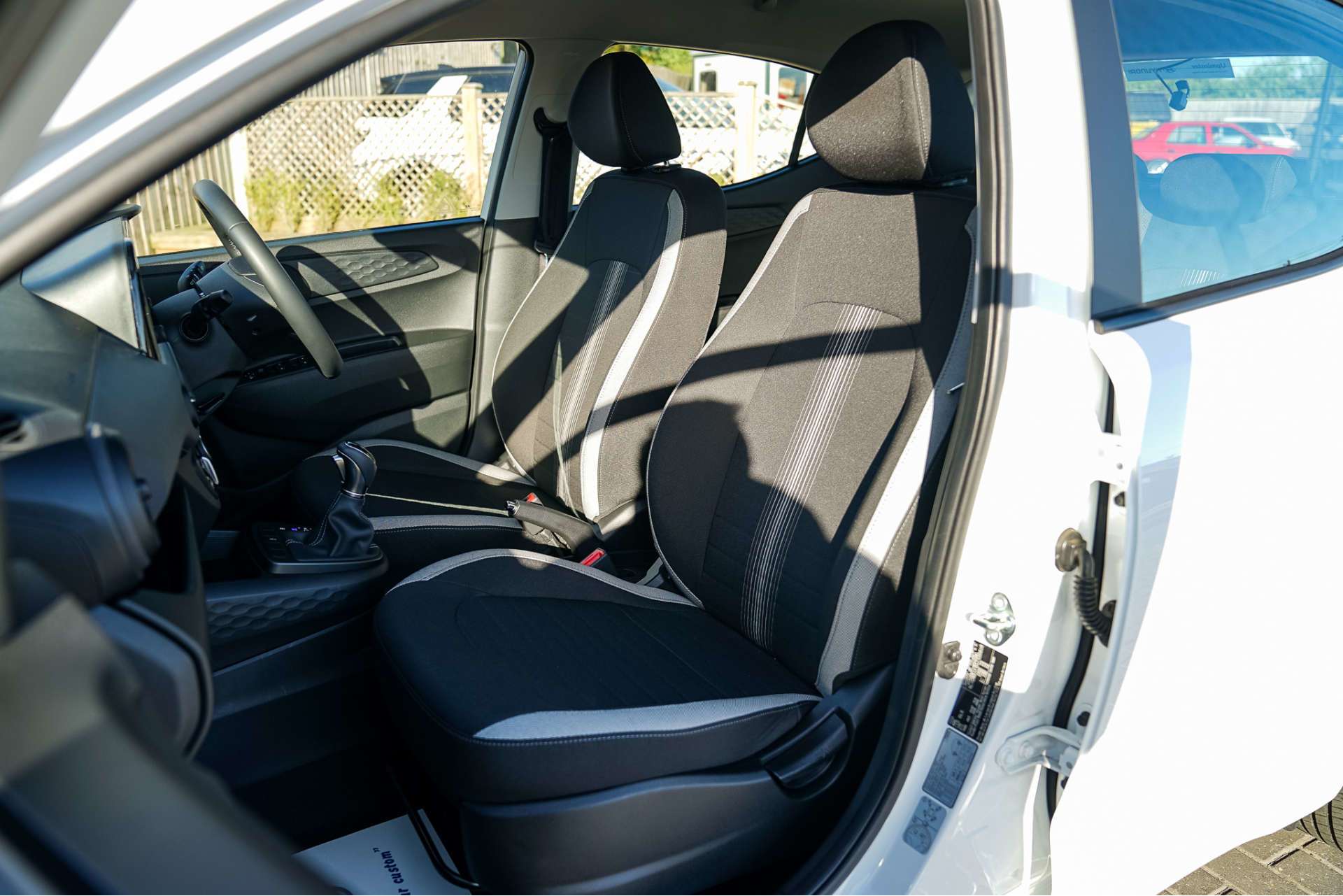 HYUNDAI I10 1.2 I10 Advance Auto 5dr For Sale