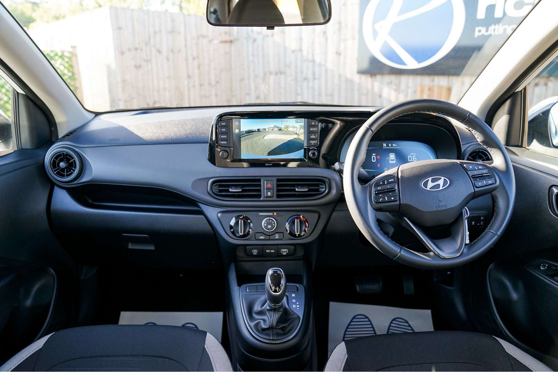 HYUNDAI I10 1.2 I10 Advance Auto 5dr For Sale