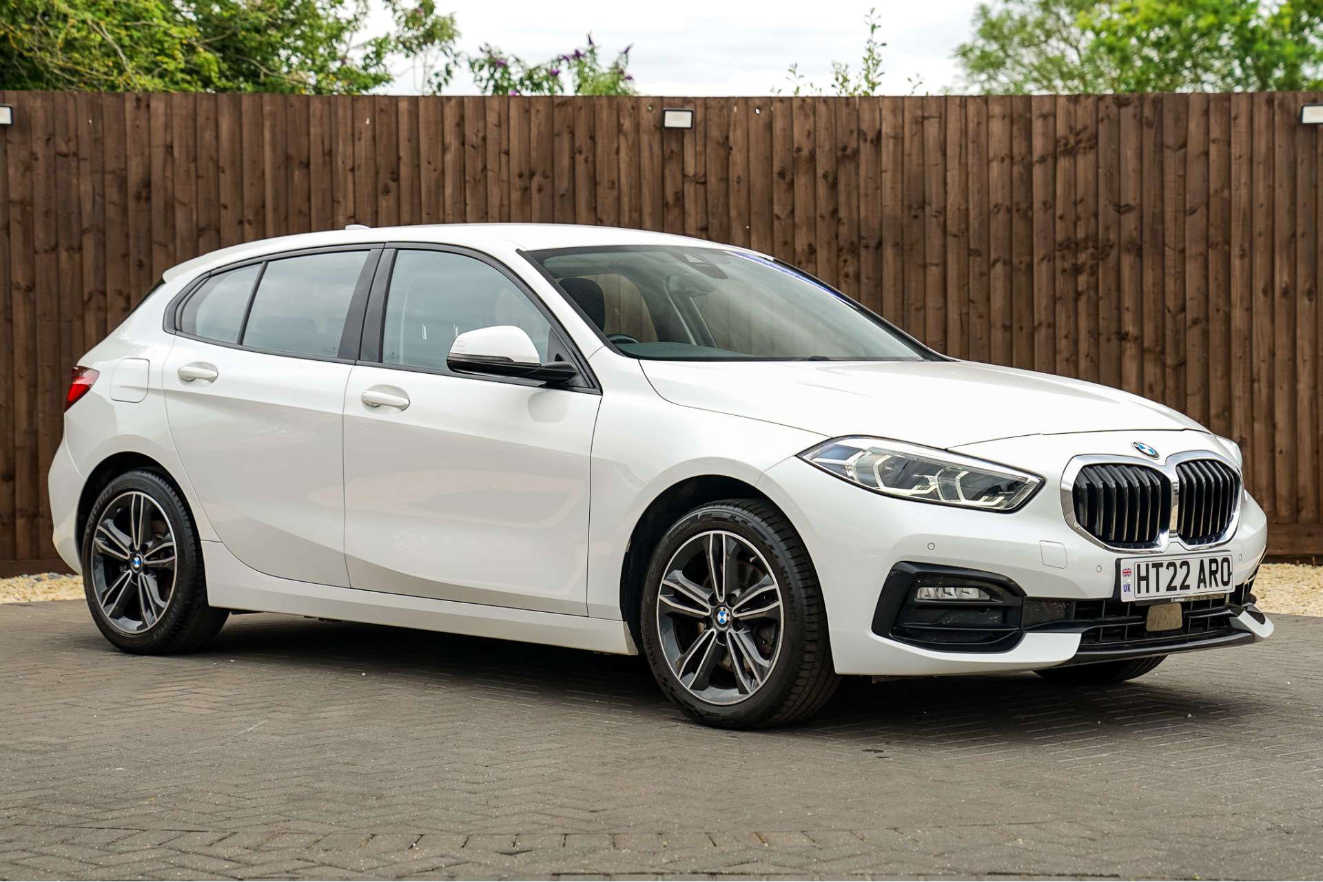 BMW 1 SERIES 1.5 118i Sport (LCP) Hatchback 5dr Petrol Manual Euro 6 (s/s) (136 ps) For Sale