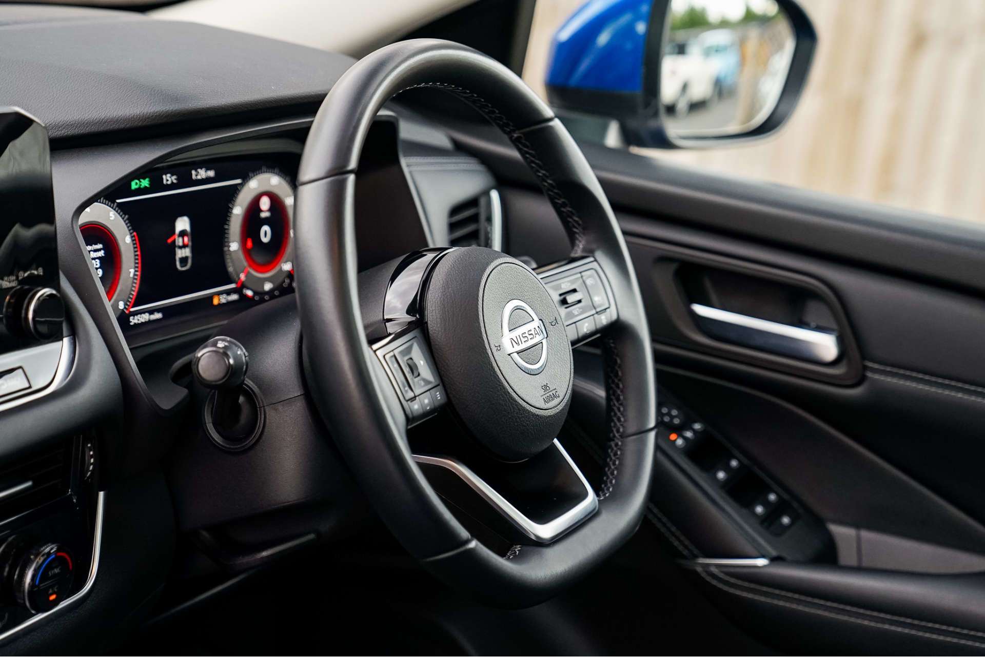 NISSAN QASHQAI 1.3 DIG-T MHEV N-Connecta SUV 5dr Petrol Hybrid Manual Euro 6 (s/s) (140 ps) For Sale