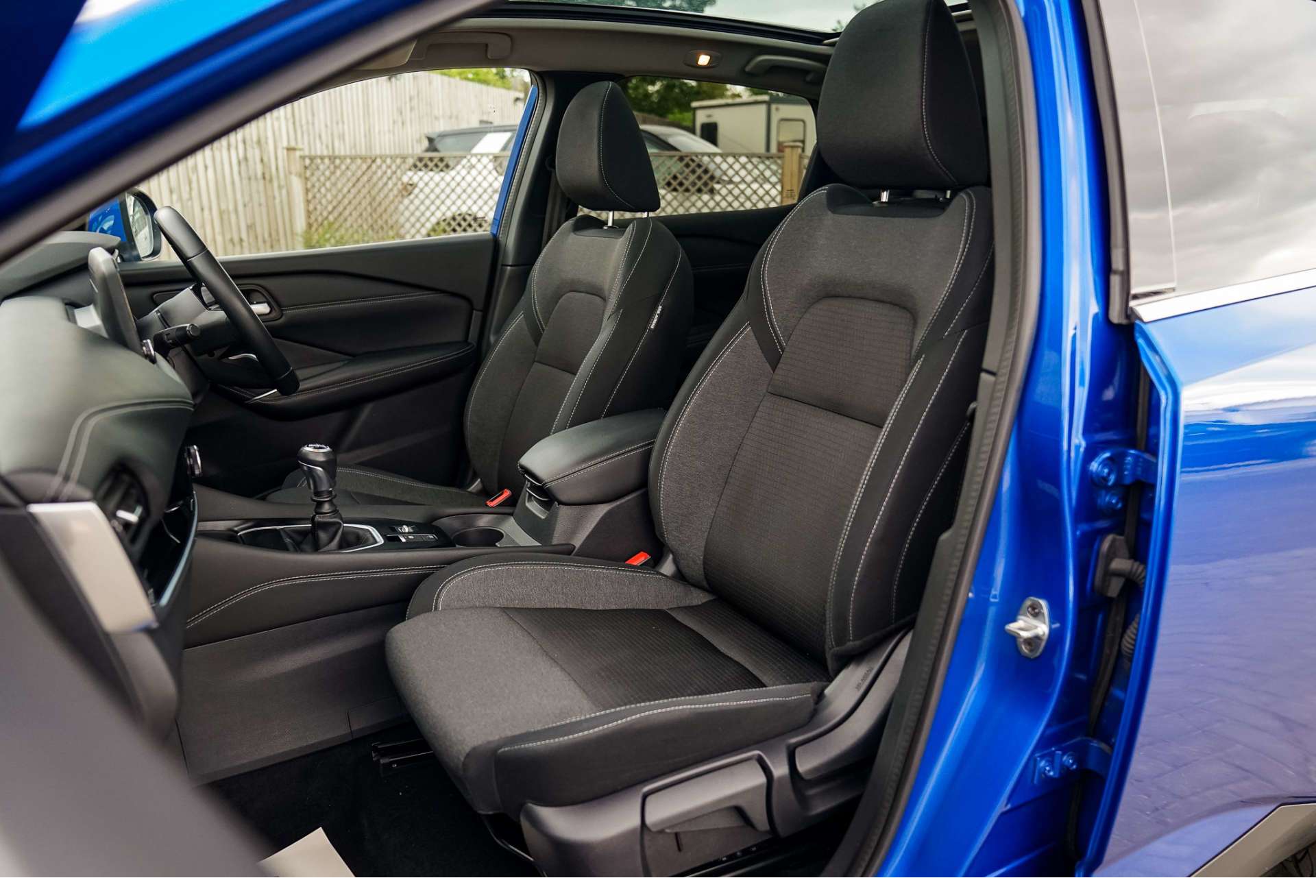 NISSAN QASHQAI 1.3 DIG-T MHEV N-Connecta SUV 5dr Petrol Hybrid Manual Euro 6 (s/s) (140 ps) For Sale