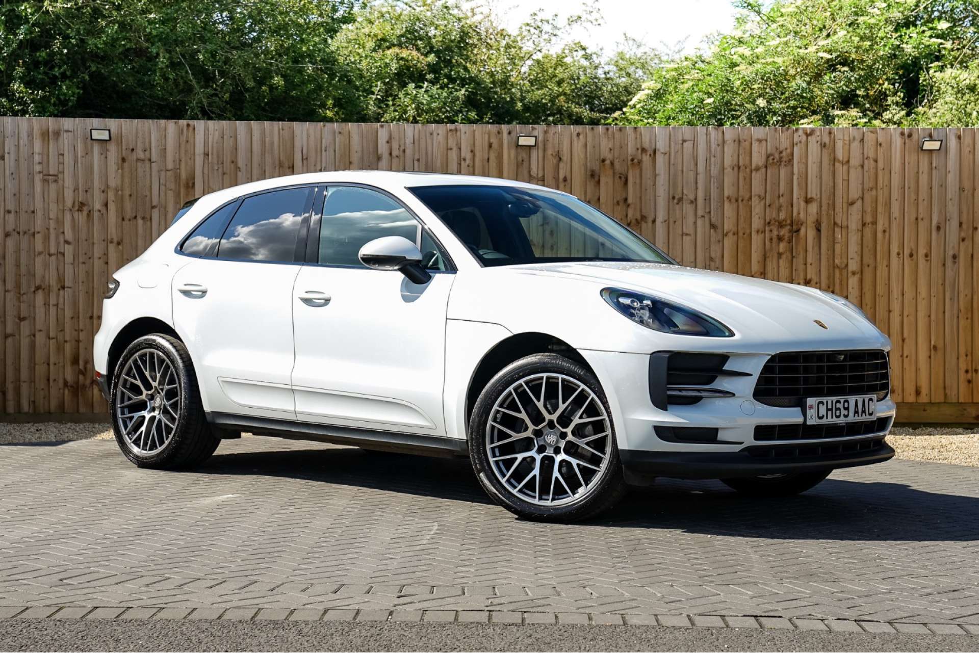 PORSCHE Macan 2.0 Macan Semi-Auto 4WD 5dr For Sale