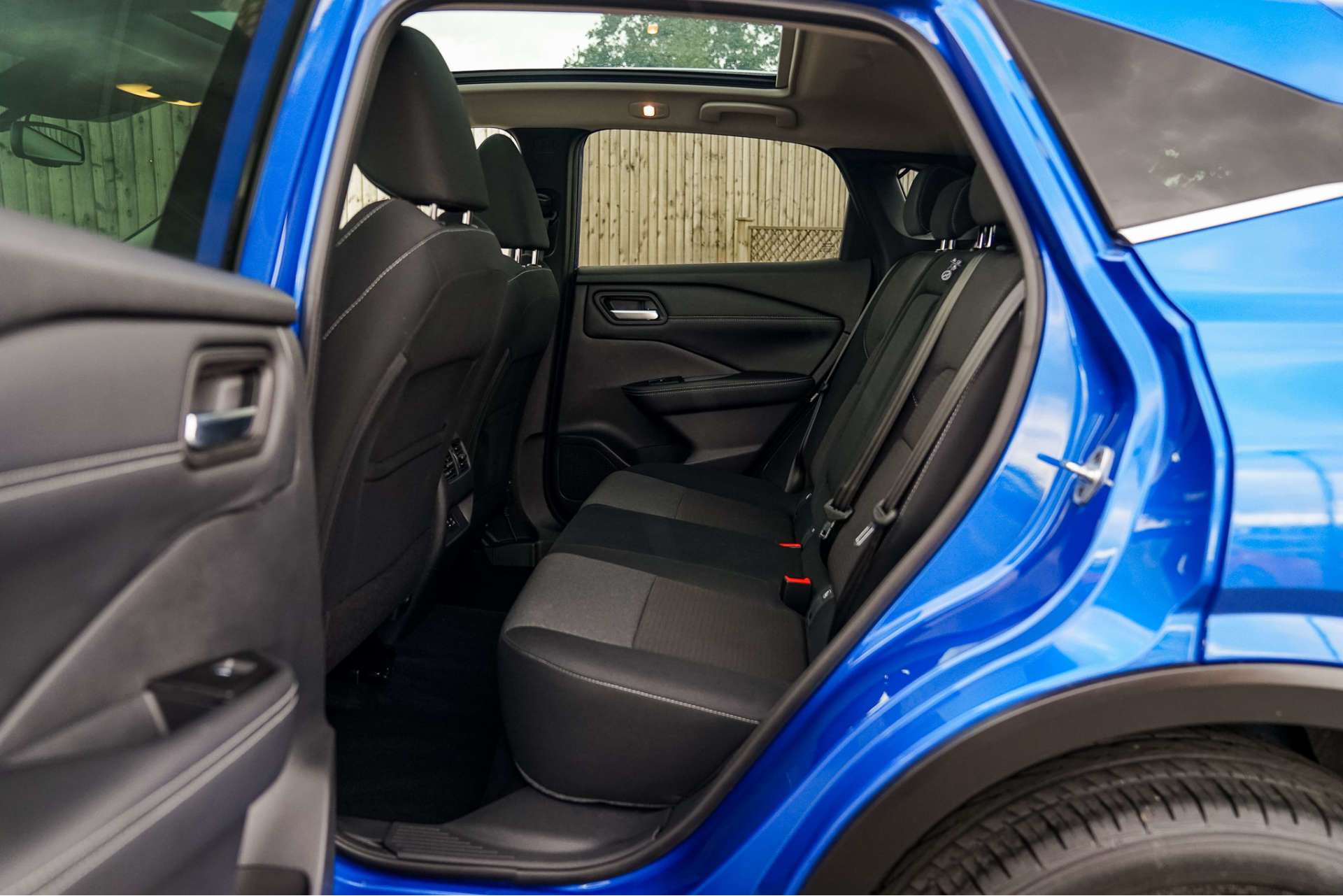 NISSAN QASHQAI 1.3 DIG-T MHEV N-Connecta SUV 5dr Petrol Hybrid Manual Euro 6 (s/s) (140 ps) For Sale
