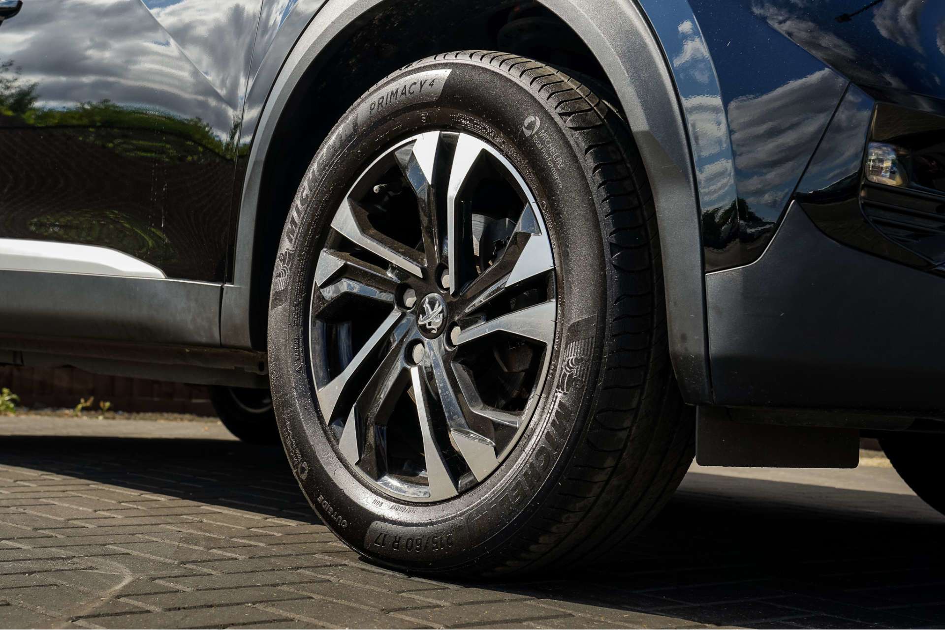 PEUGEOT 2008 1.2 PureTech Allure Premium SUV 5dr Petrol Manual Euro 6 (s/s) (130 ps) For Sale