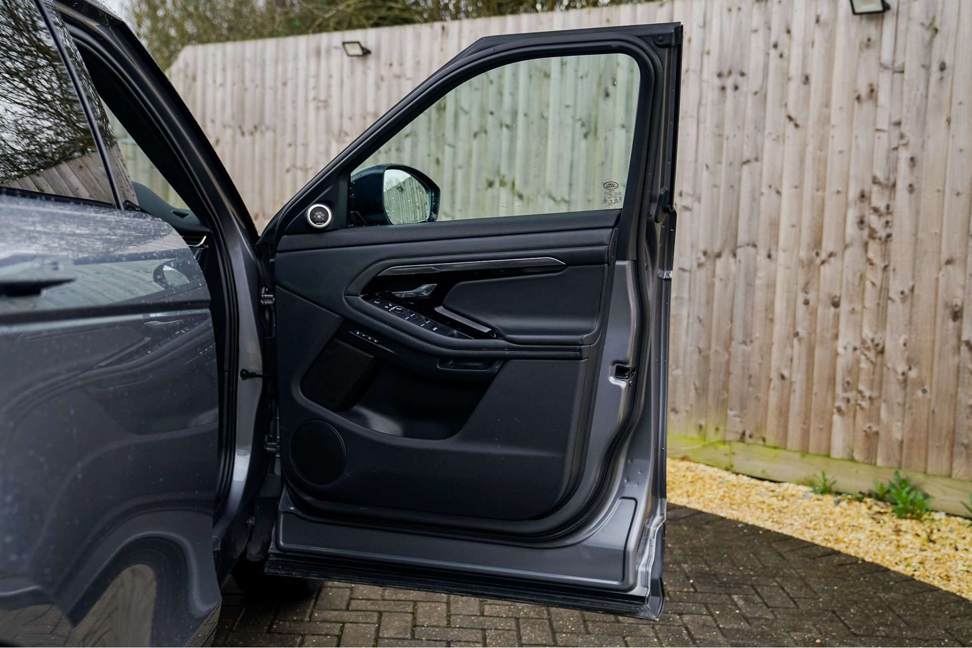 LAND ROVER RANGE ROVER EVOQUE 2.0 Range Rover Evoque R-Dynamic HSE D Auto 4WD 5dr For Sale