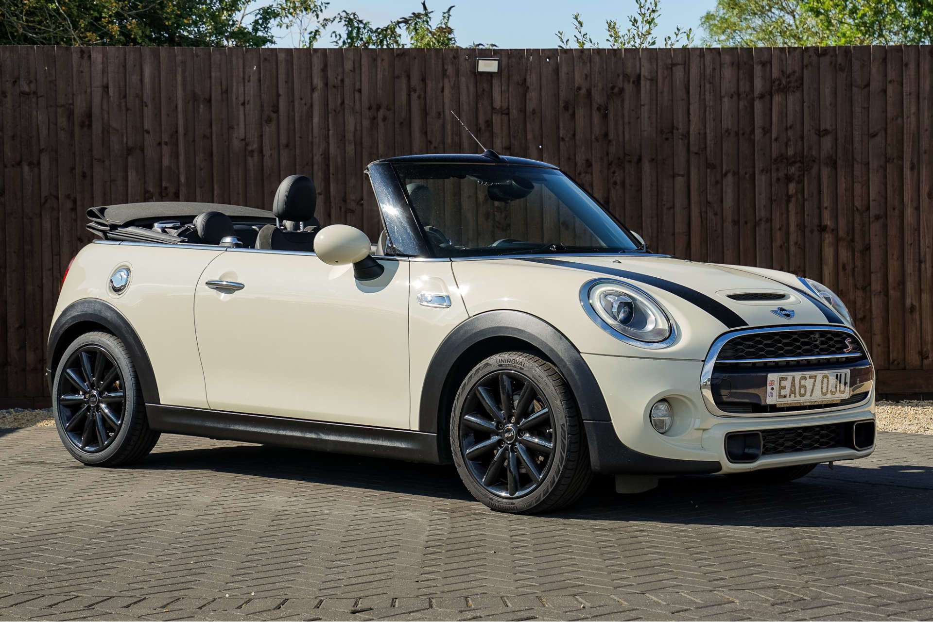 MINI CONVERTIBLE 2.0 Cooper S Convertible 2dr Petrol Auto Euro 6 (s/s) (192 ps) For Sale