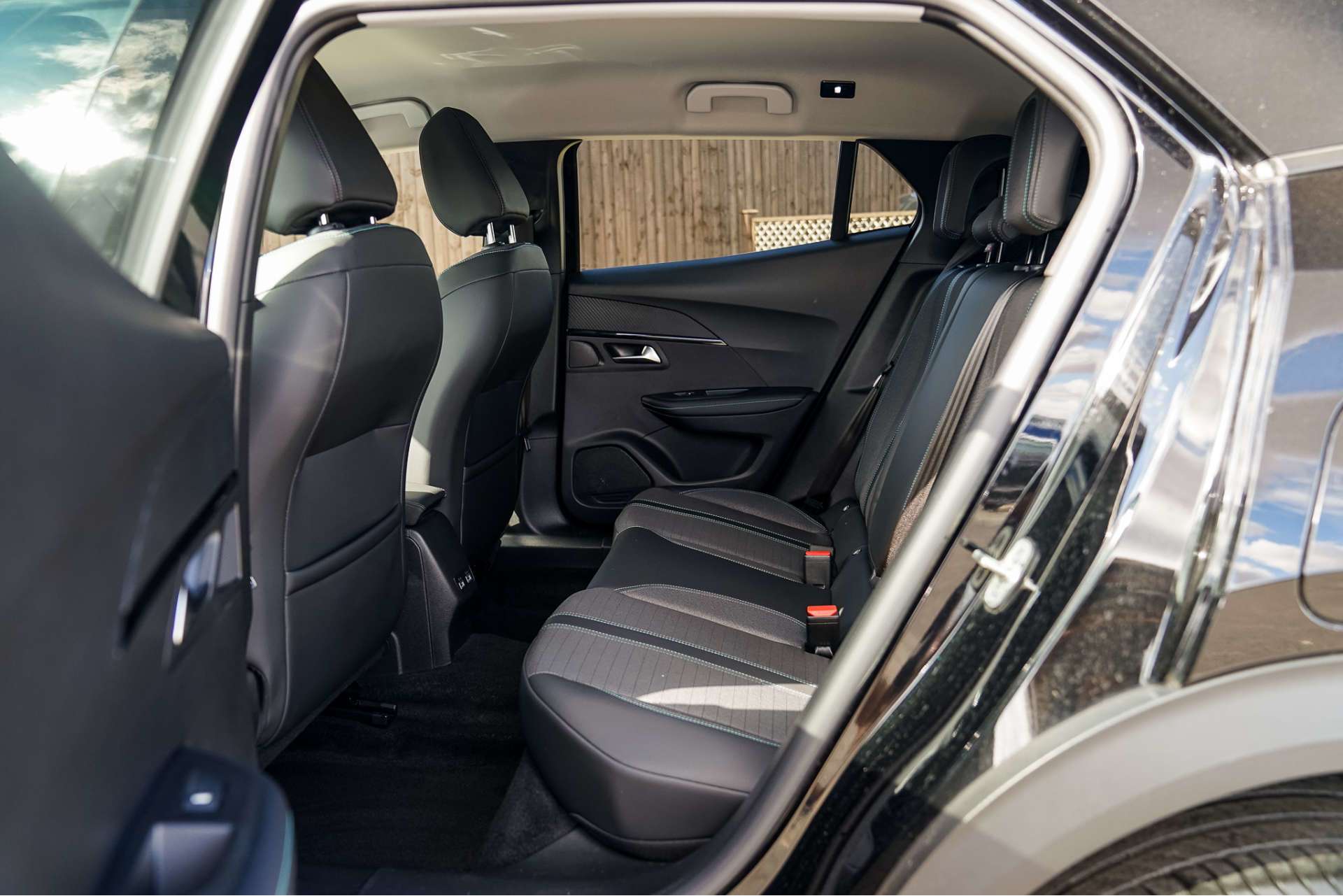 PEUGEOT 2008 1.2 PureTech Allure Premium SUV 5dr Petrol Manual Euro 6 (s/s) (130 ps) For Sale