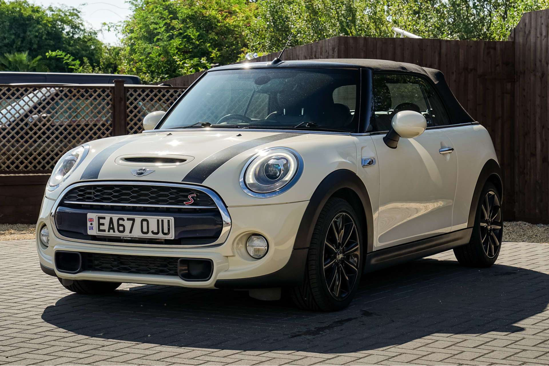 MINI CONVERTIBLE 2.0 Cooper S Convertible 2dr Petrol Auto Euro 6 (s/s) (192 ps) For Sale