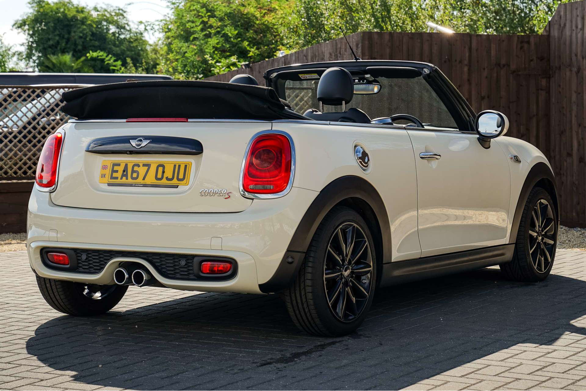 MINI CONVERTIBLE 2.0 Cooper S Convertible 2dr Petrol Auto Euro 6 (s/s) (192 ps) For Sale