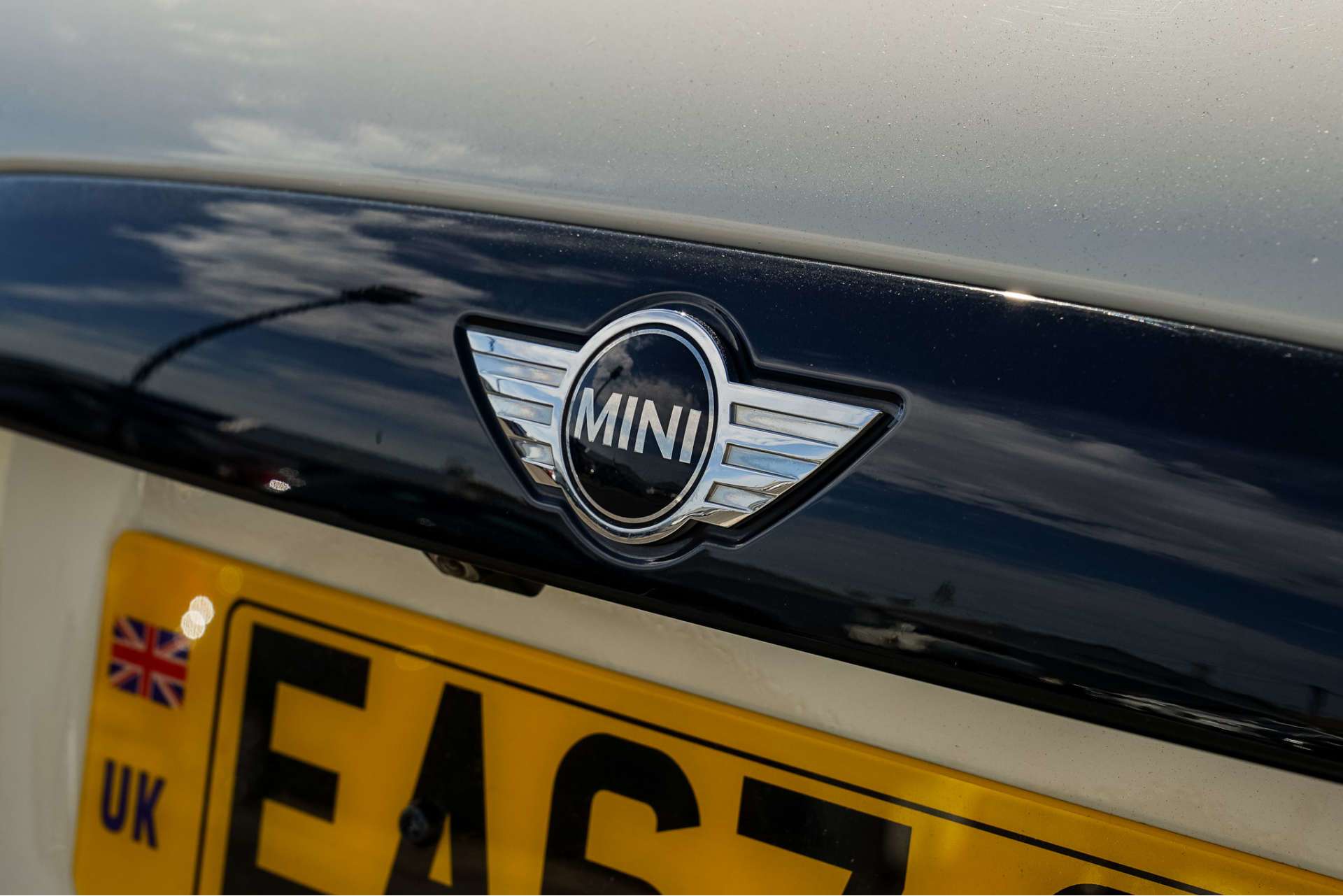 MINI CONVERTIBLE 2.0 Cooper S Convertible 2dr Petrol Auto Euro 6 (s/s) (192 ps) For Sale