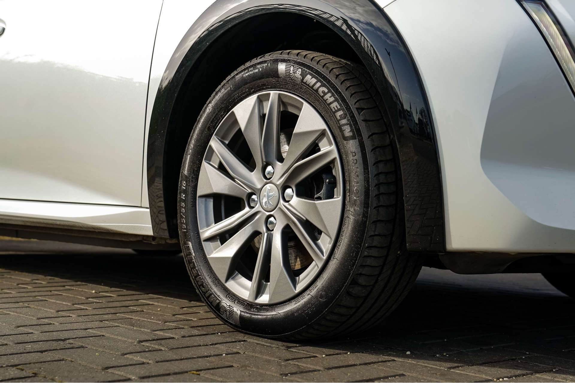 PEUGEOT 208 208 Allure EV 5dr For Sale