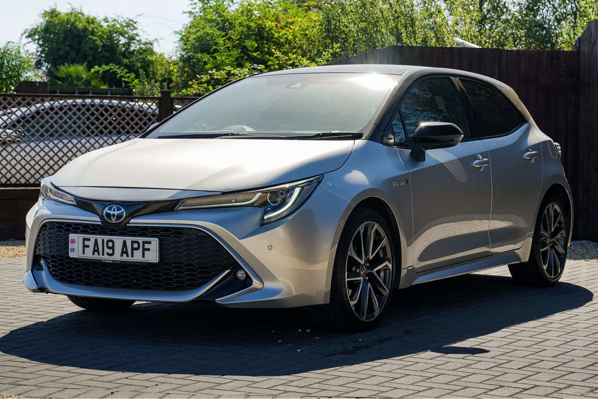 TOYOTA COROLLA 2.0 VVT-h Excel Hatchback 5dr Petrol Hybrid CVT Euro 6 (s/s) (184 ps) For Sale