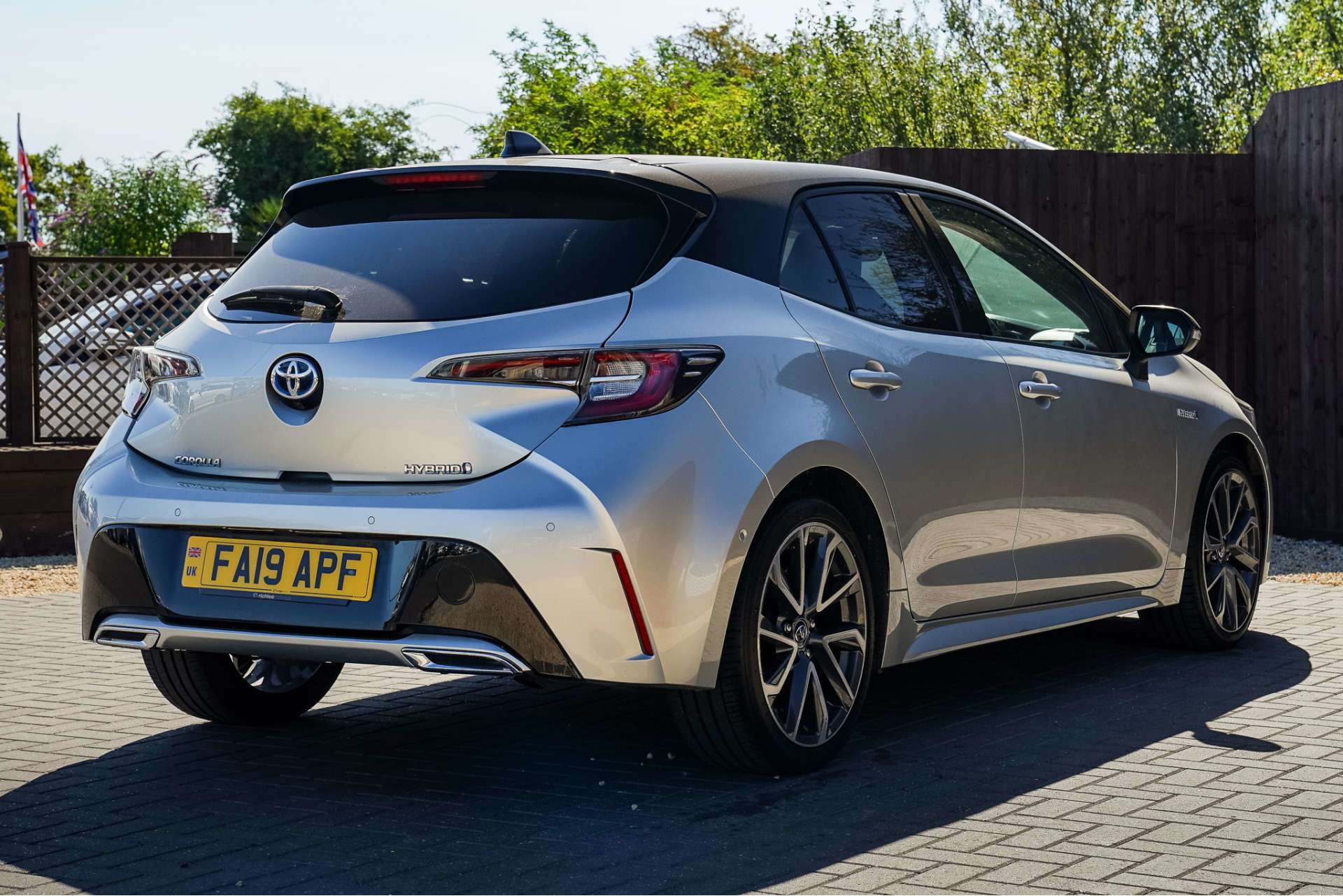 TOYOTA COROLLA 2.0 VVT-h Excel Hatchback 5dr Petrol Hybrid CVT Euro 6 (s/s) (184 ps) For Sale