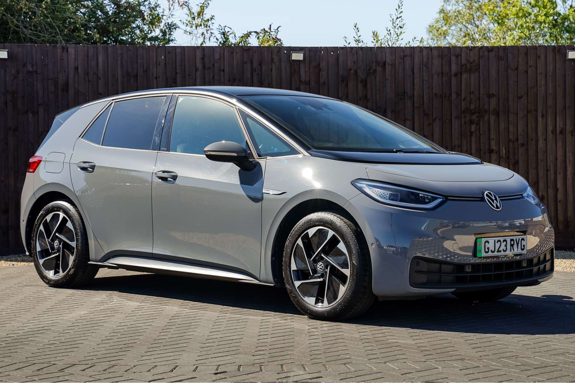 VOLKSWAGEN ID.3 Pro Performance 58kWh Family Hatchback 5dr Electric Auto (204 ps) For Sale