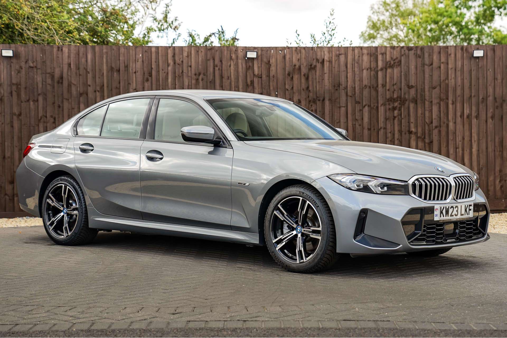 BMW 3 SERIES 2.0 330e 12kWh M Sport Saloon 4dr Petrol Plug-in Hybrid Auto Euro 6 (s/s) (292 ps) For Sale
