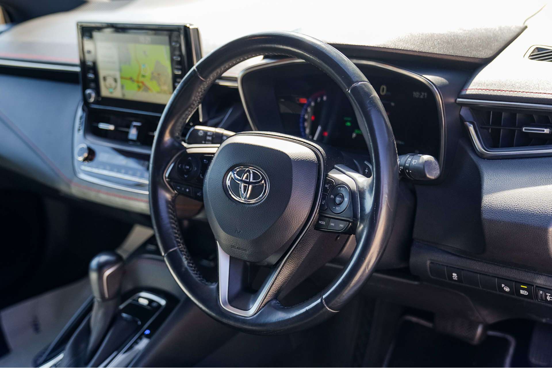 TOYOTA COROLLA 2.0 VVT-h Excel Hatchback 5dr Petrol Hybrid CVT Euro 6 (s/s) (184 ps) For Sale